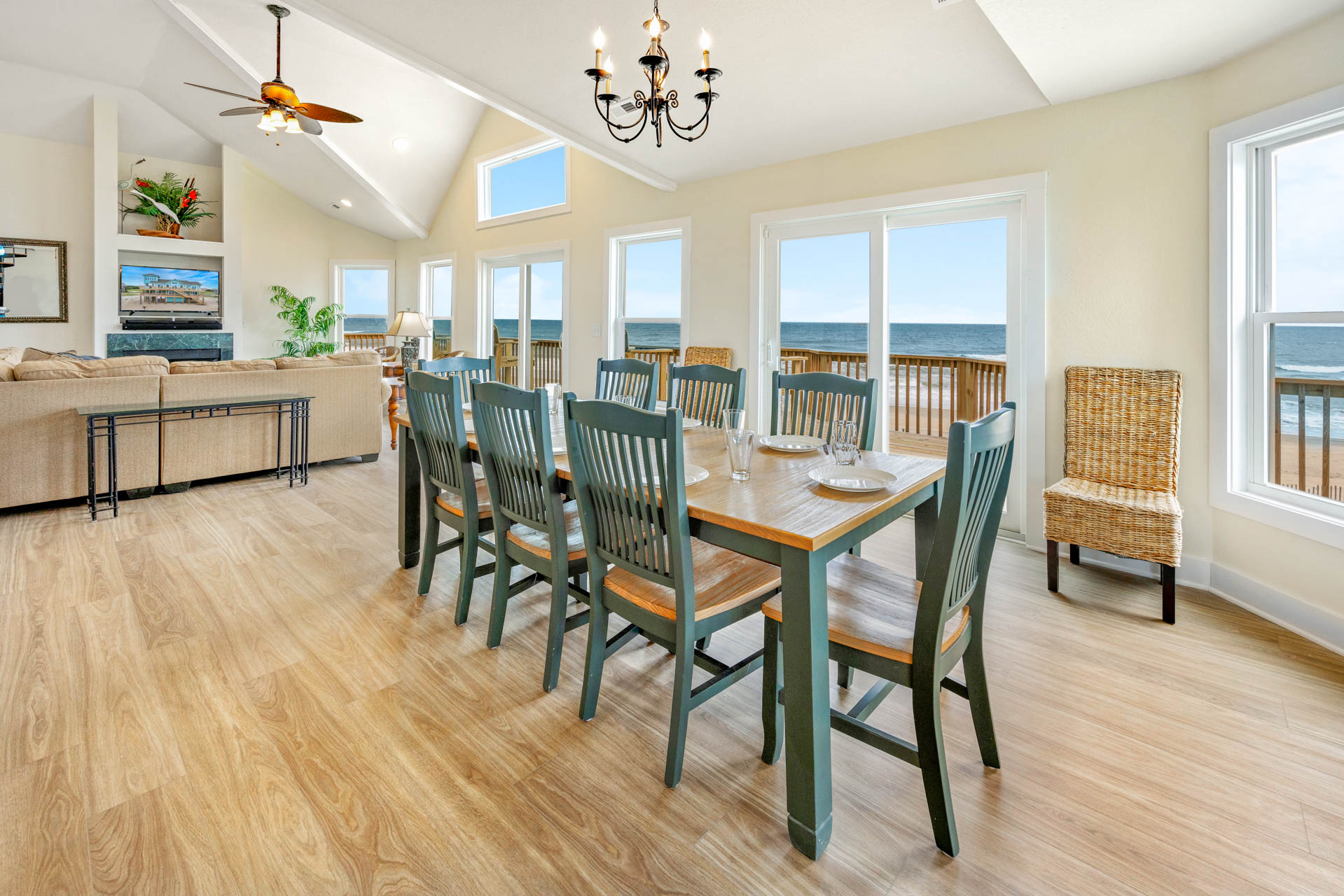 Surf Or Sound Realty 180 Perfect Peace Dining Area 1