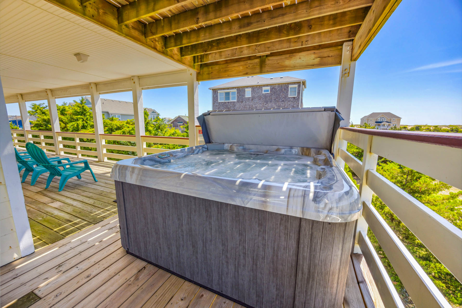 Surf Or Sound Realty 660 Beach Music Hot Tub 2