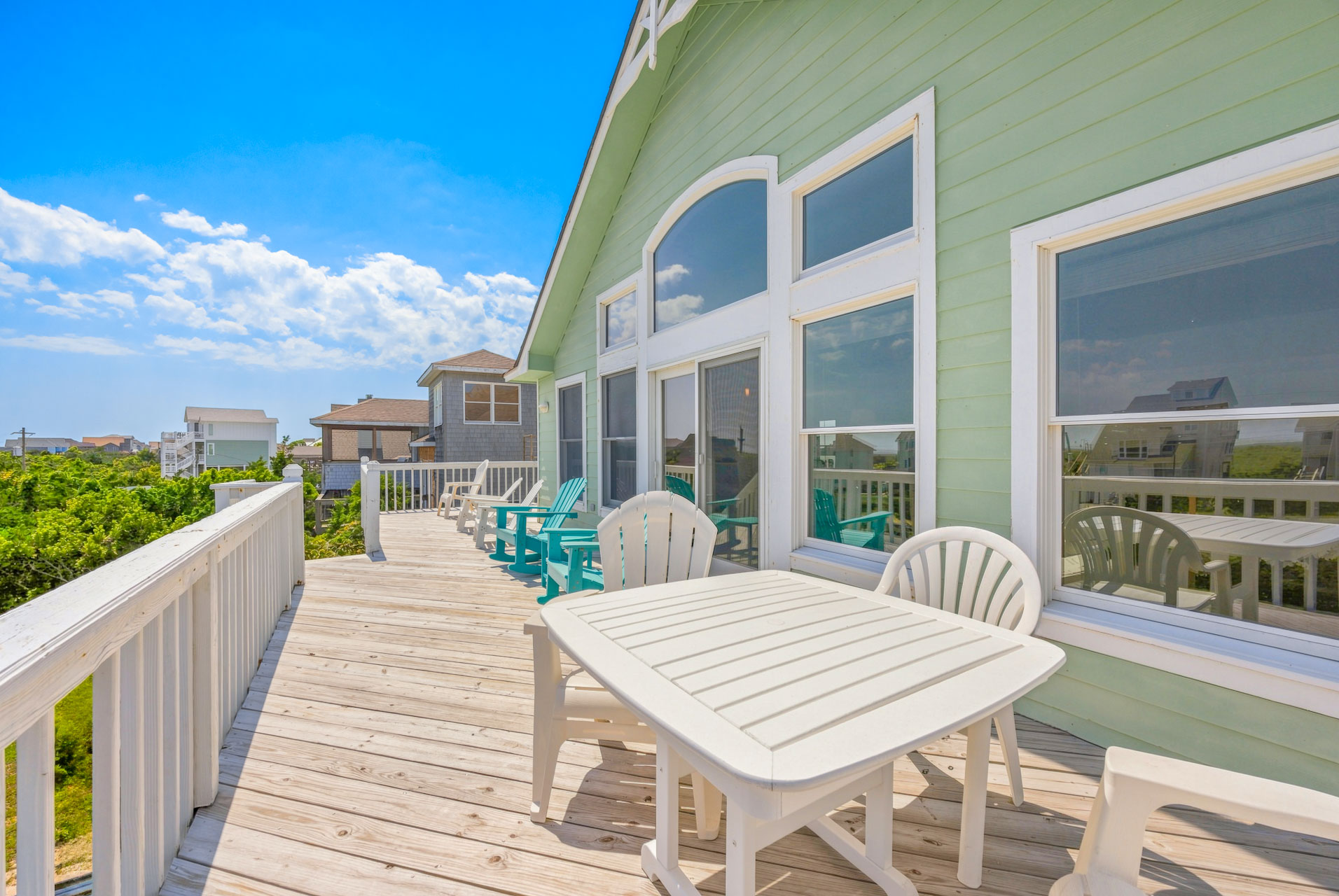Surf Or Sound Realty 868 Forever Sunshine Deck 2