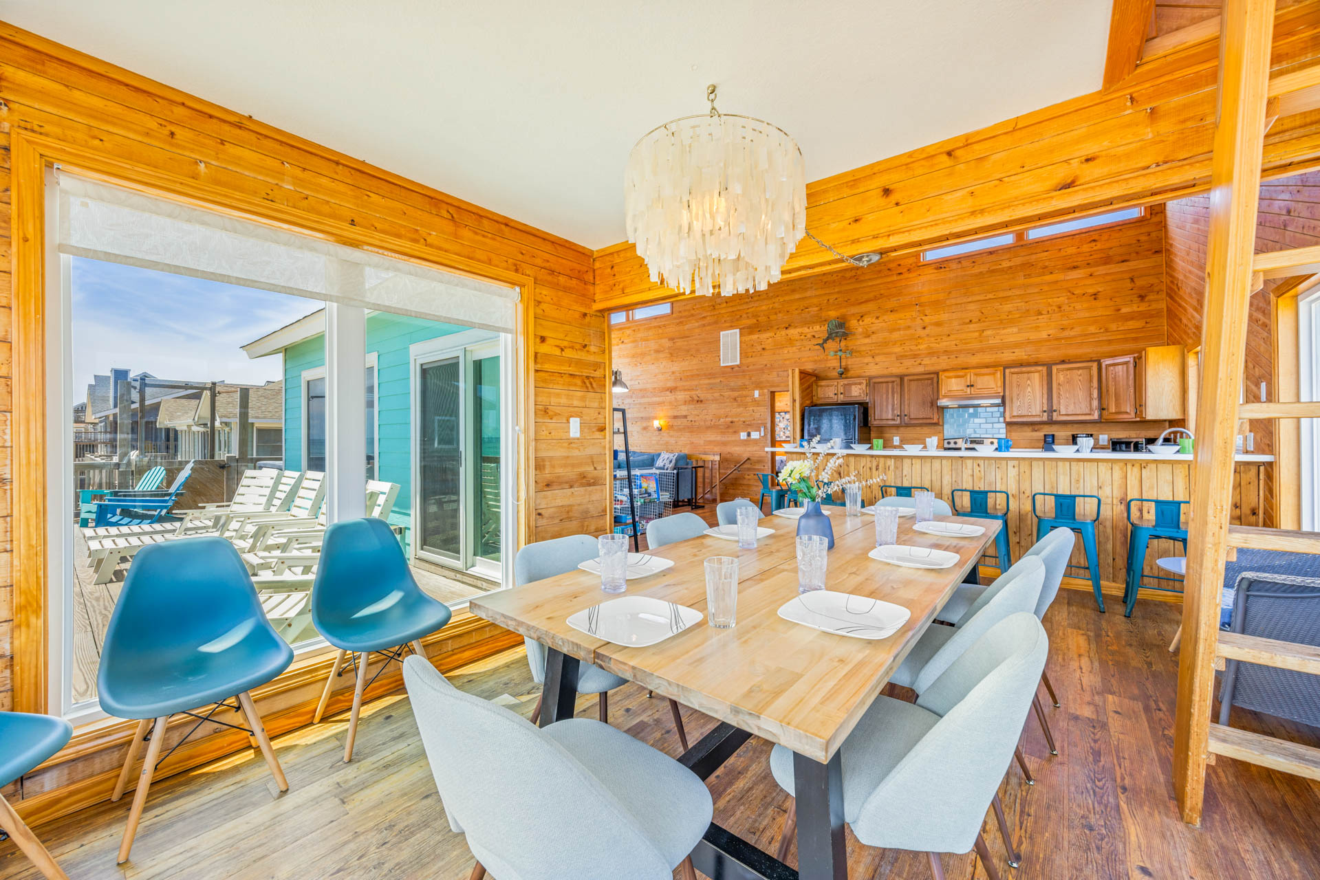 Surf Or Sound Realty 964 Seas The Day Dining Area 3