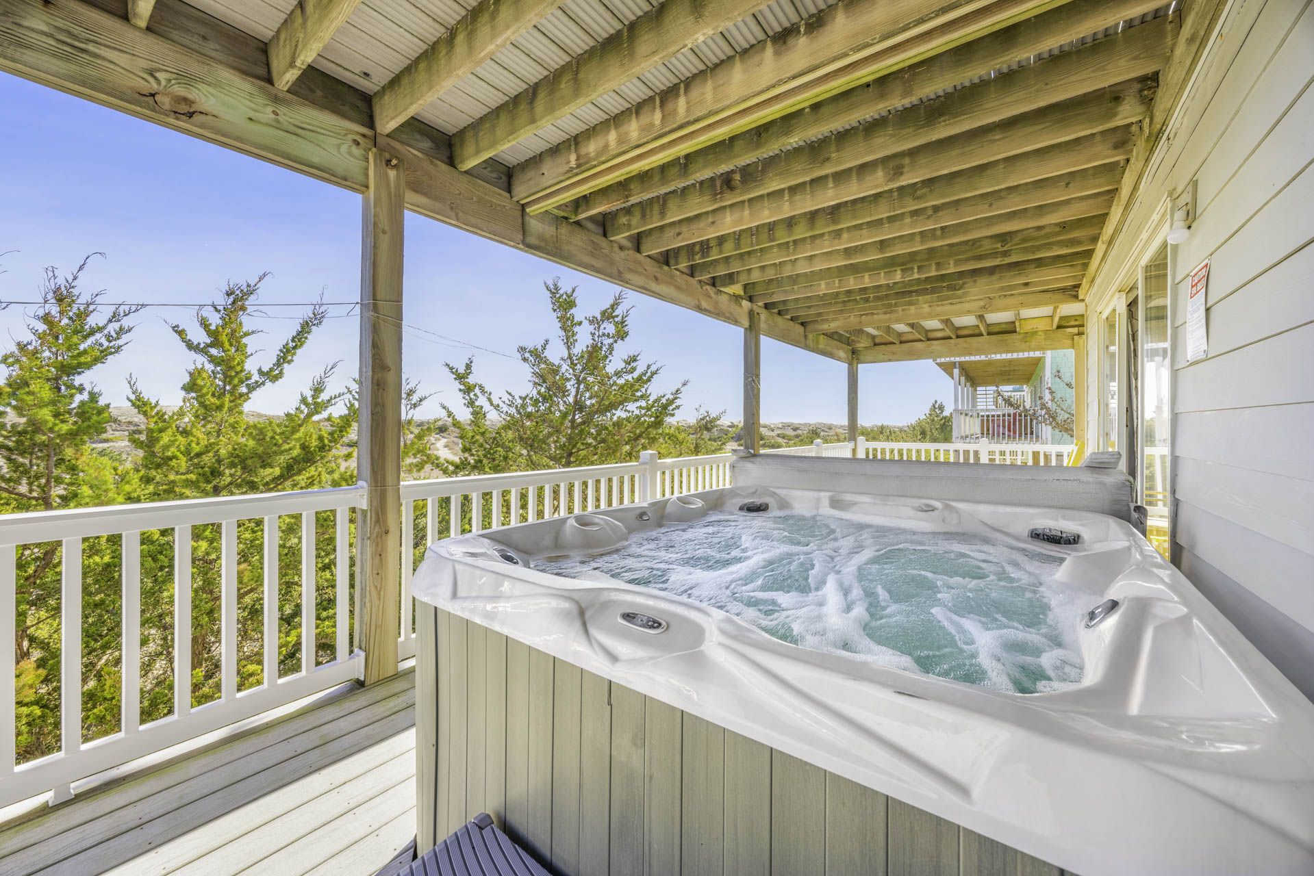 Surf Or Sound Realty 828 Peaceful Easy Feeling Hot Tub