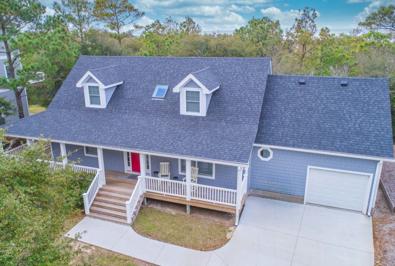 Edna's Gray House 1098 Surf or Sound