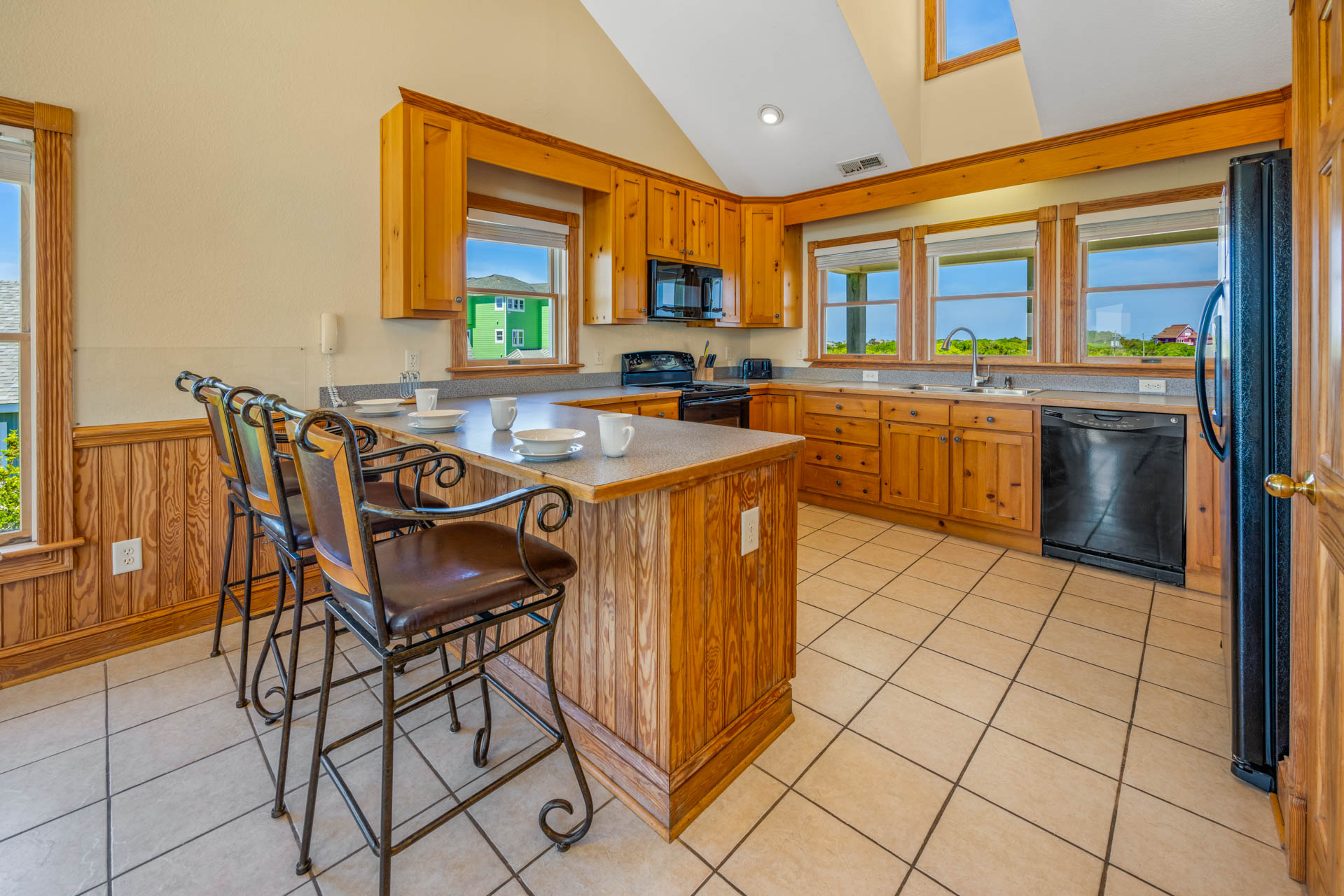 Surf Or Sound Realty 1027 The Kinnakeet Retreat Kitchen 2