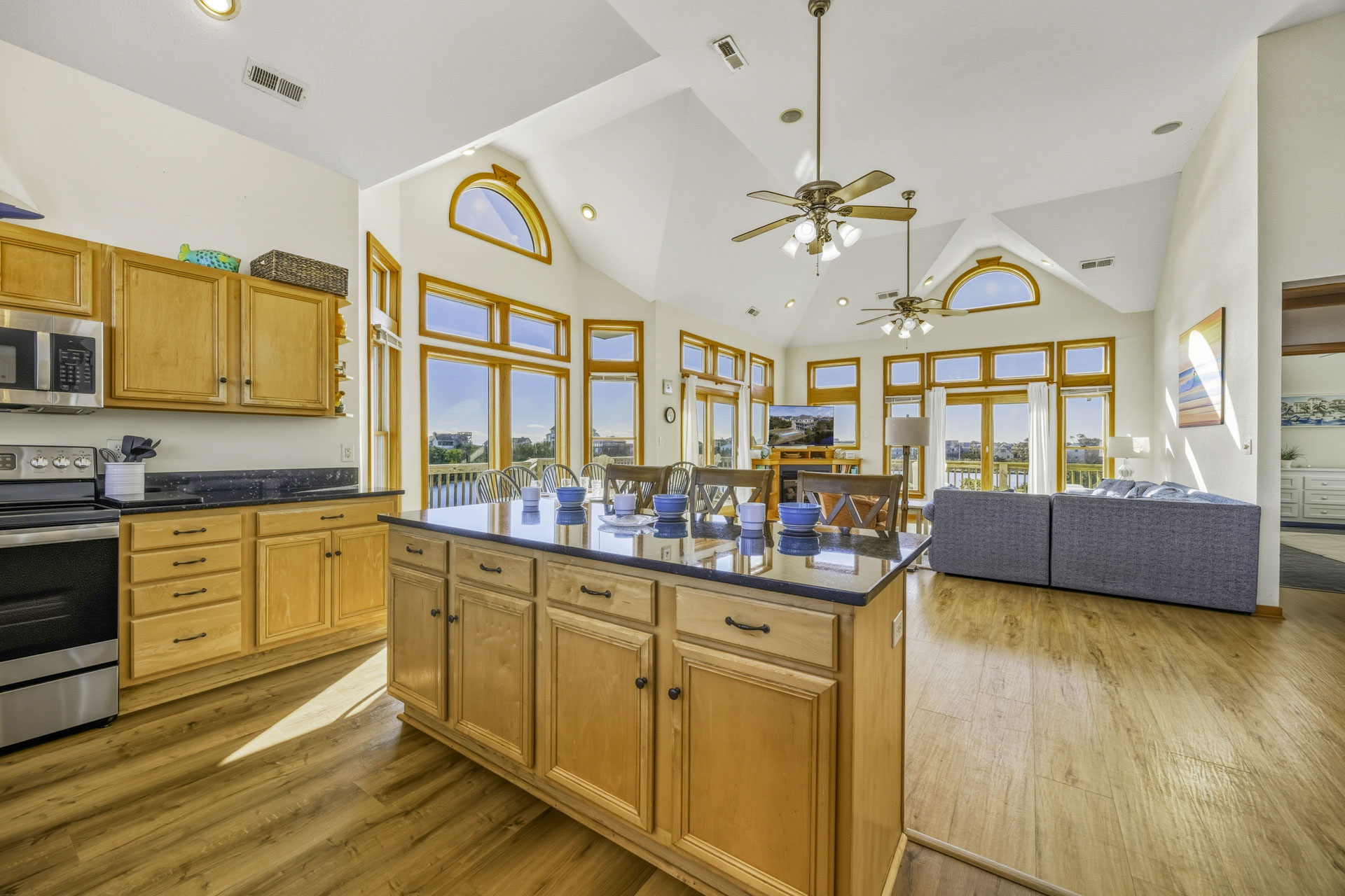 Surf Or Sound Realty 336 Kokomo Kitchen 1