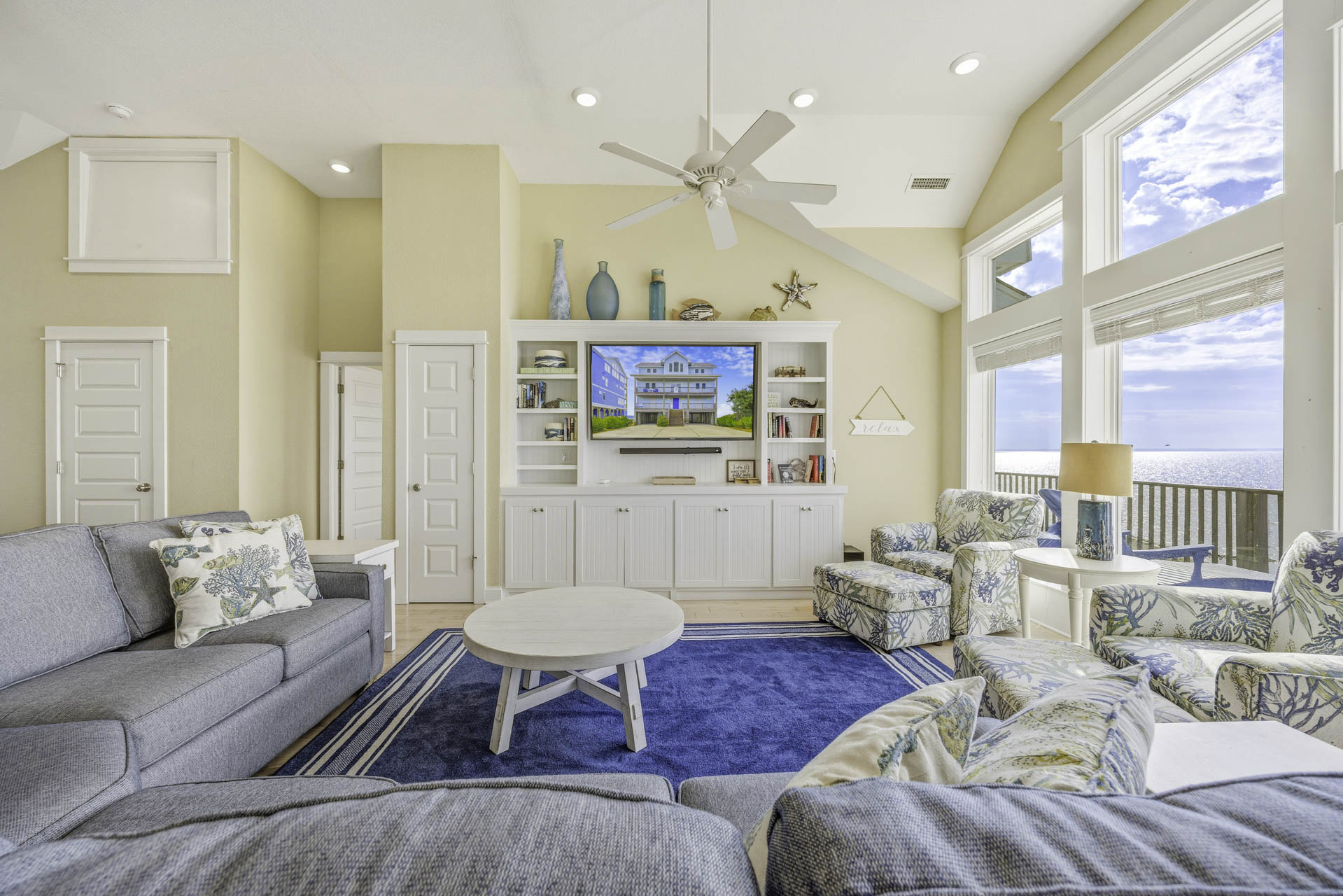 Surf Or Sound Realty 962 Blown Away Great Room 3