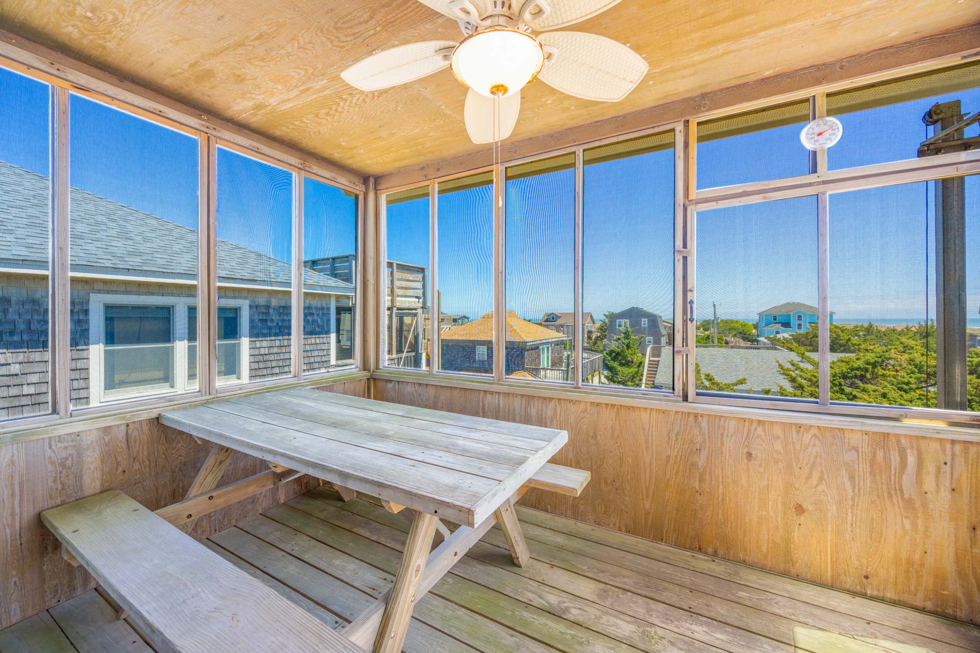 Surf Or Sound Realty 41 Big Sky Screened Porch