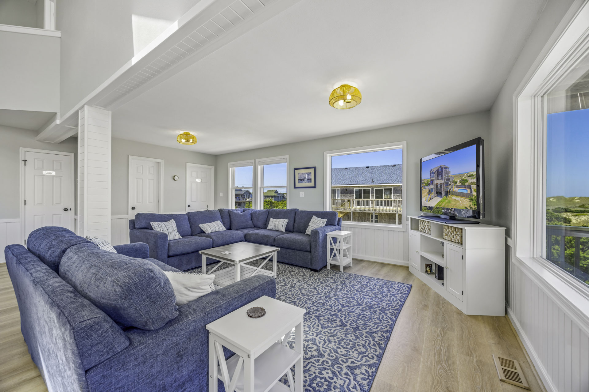 Surf Or Sound Realty 85 Suntana Great Room 4