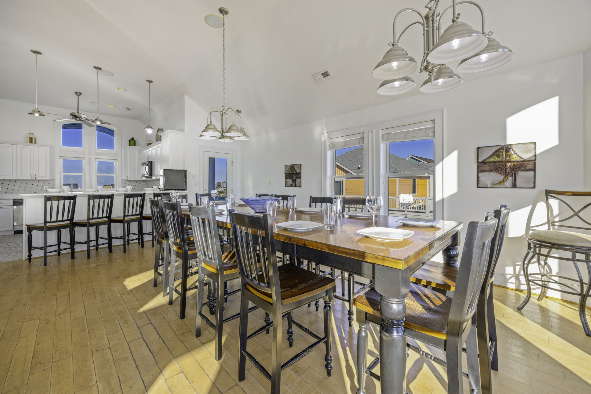 Surf Or Sound Realty 534 Peaceful Retreat Dining Area 1