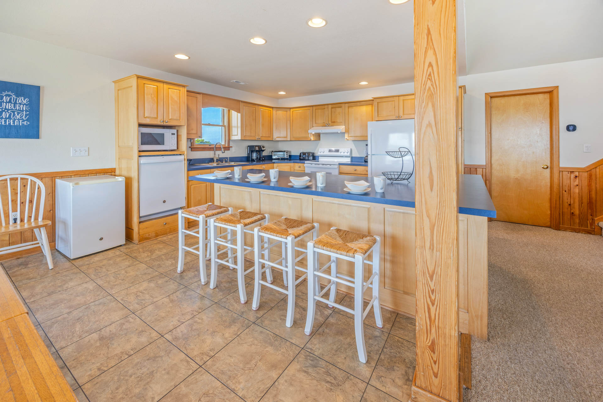 Surf Or Sound Realty 165 Aeolus Kitchen 1