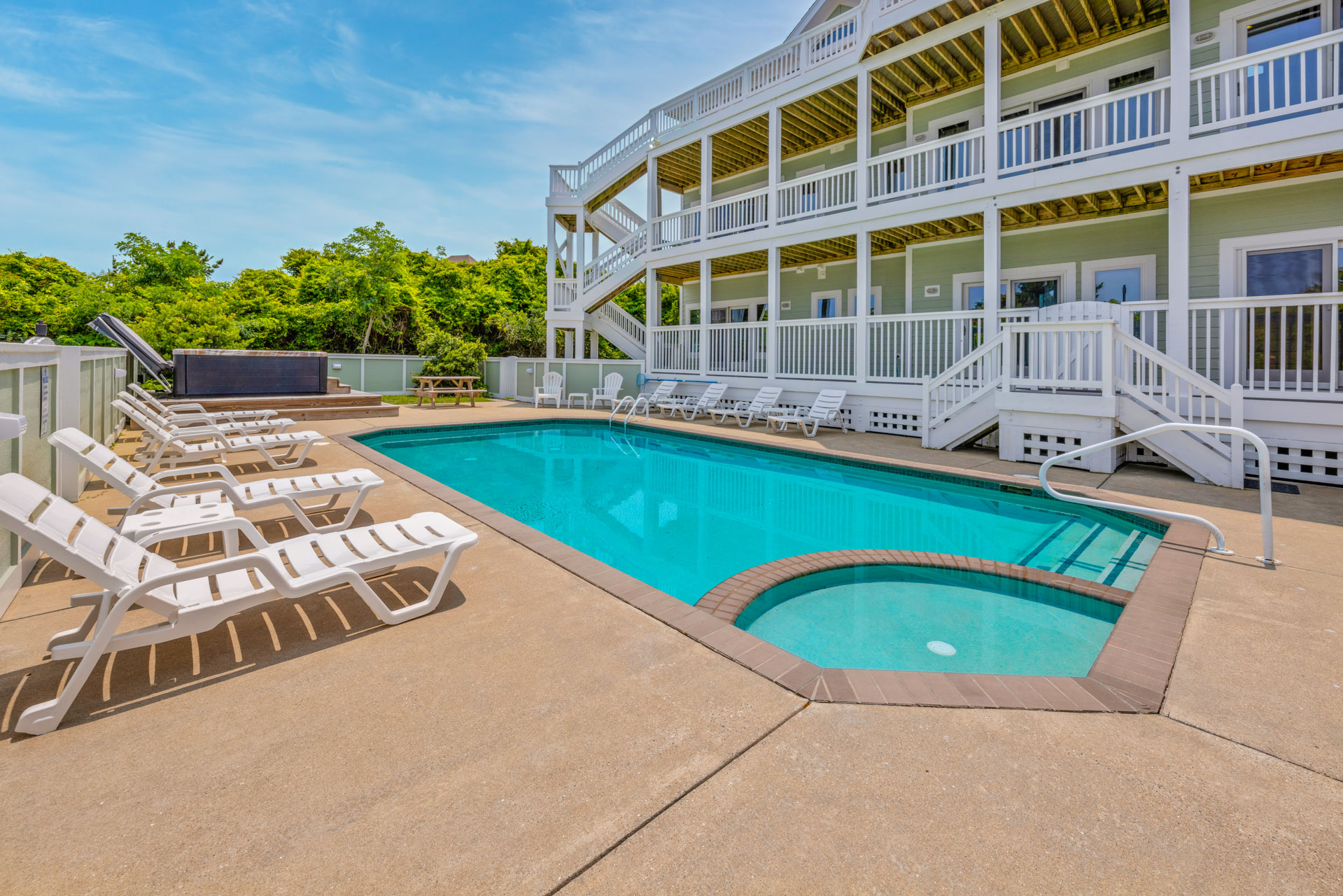 Surf Or Sound Realty 1067 Carolina Bliss Pool Area 5