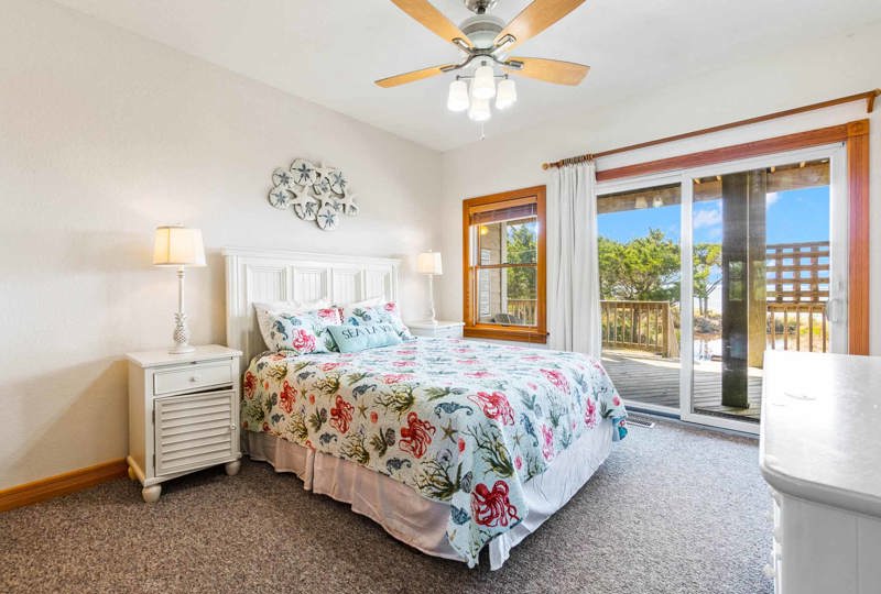 La Familia 566 Surf or Sound