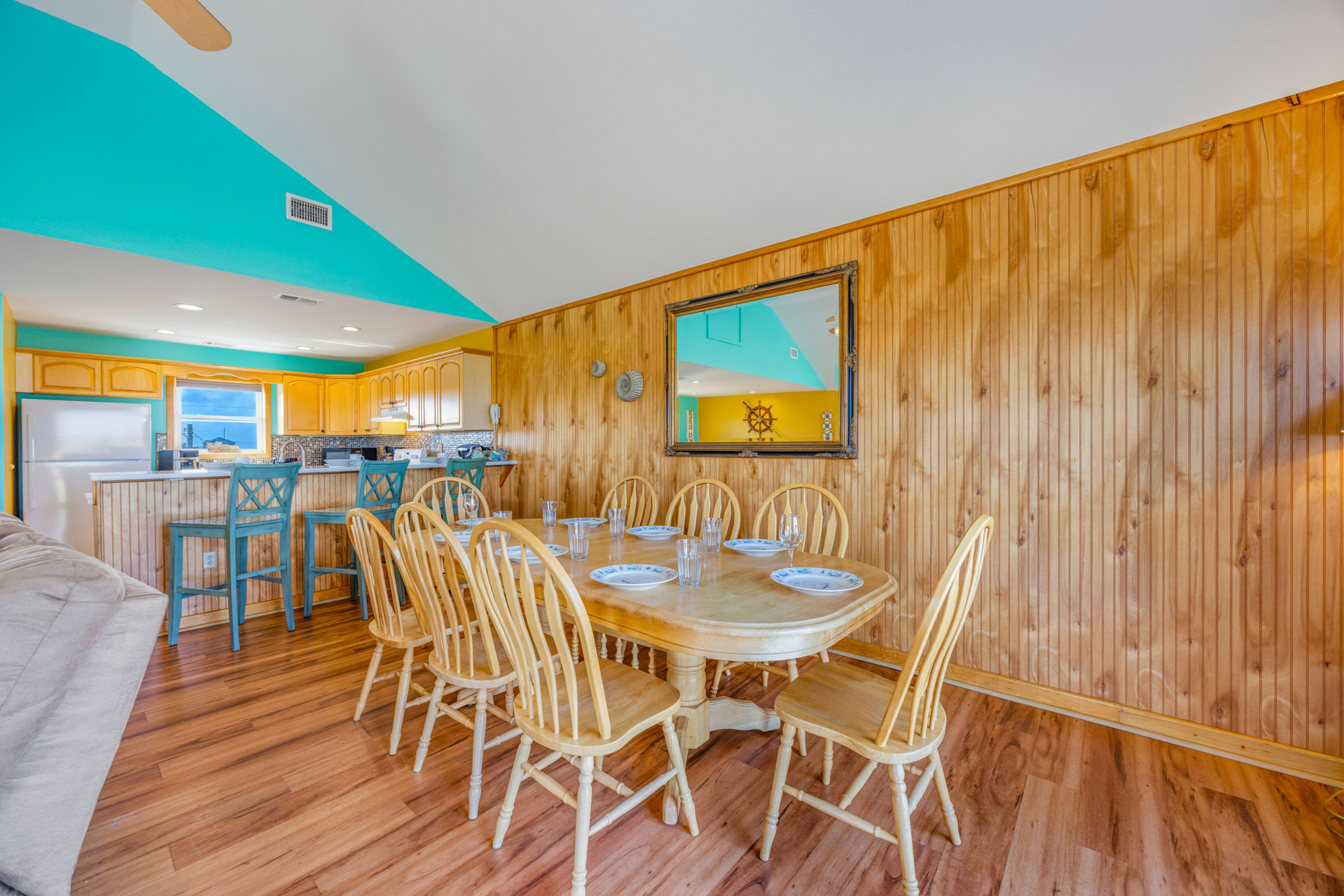 Surf Or Sound Realty 706 Beach Play Dining Area 1