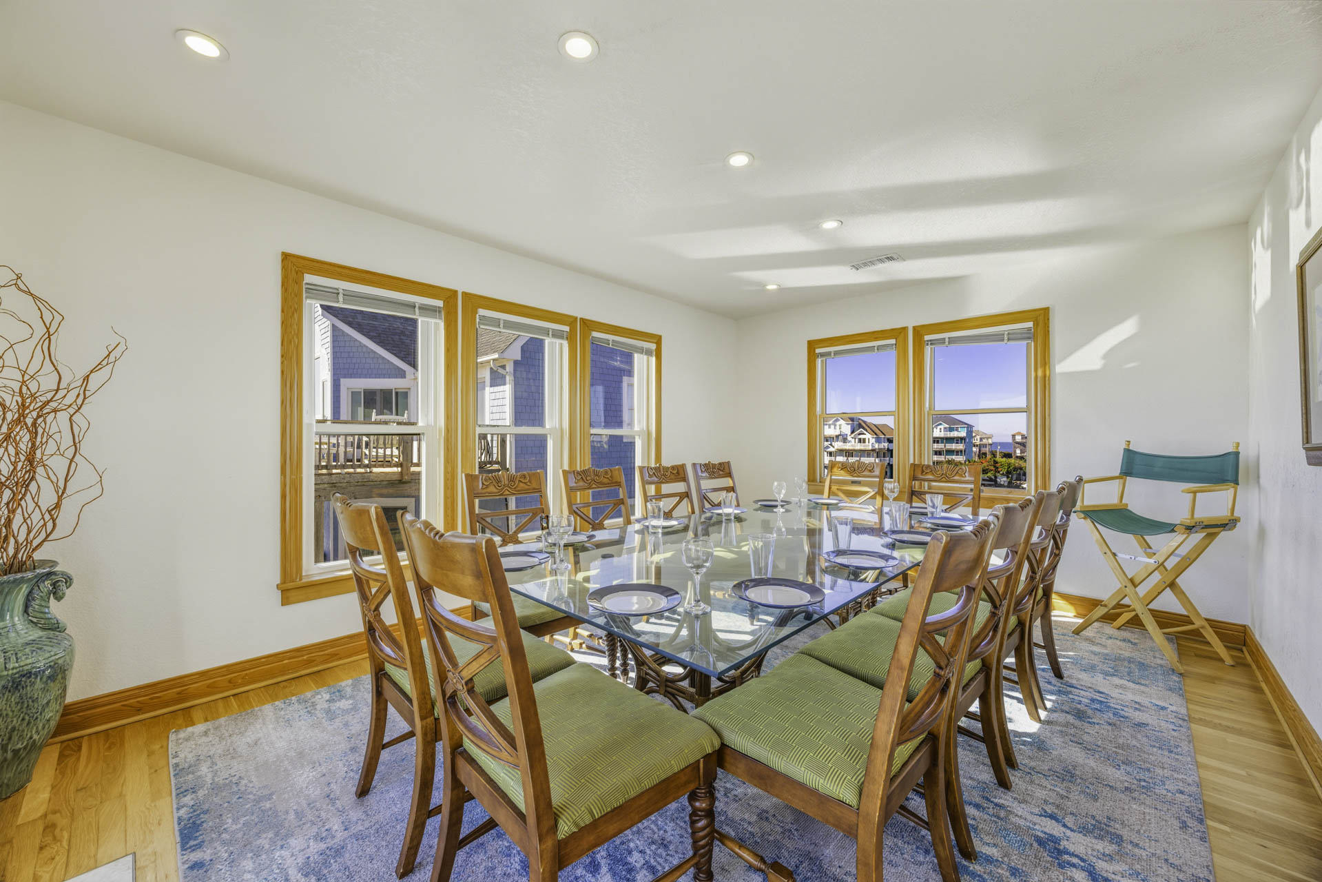 Surf Or Sound Realty 812 Lucille's Board Shack Dining Area 2