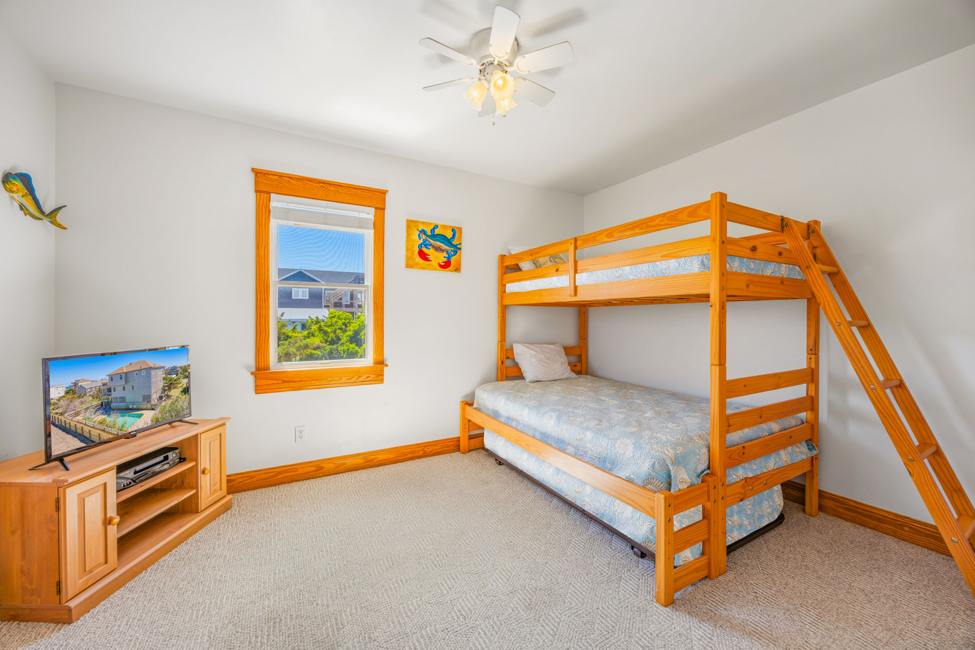 Surf Or Sound Realty 870 Two Sons Bedroom 4