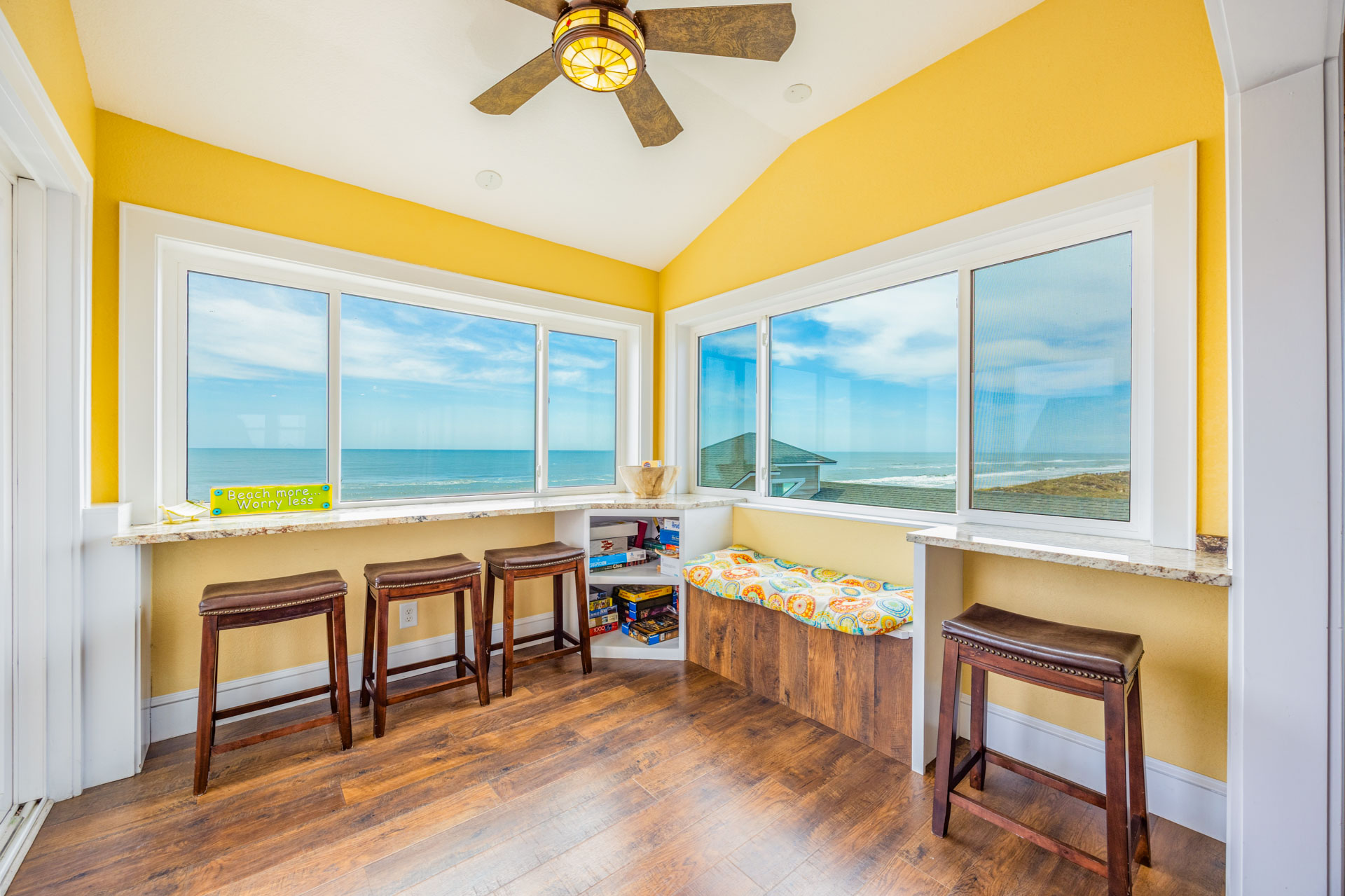 Surf Or Sound Realty 957 Coral Breeze Den