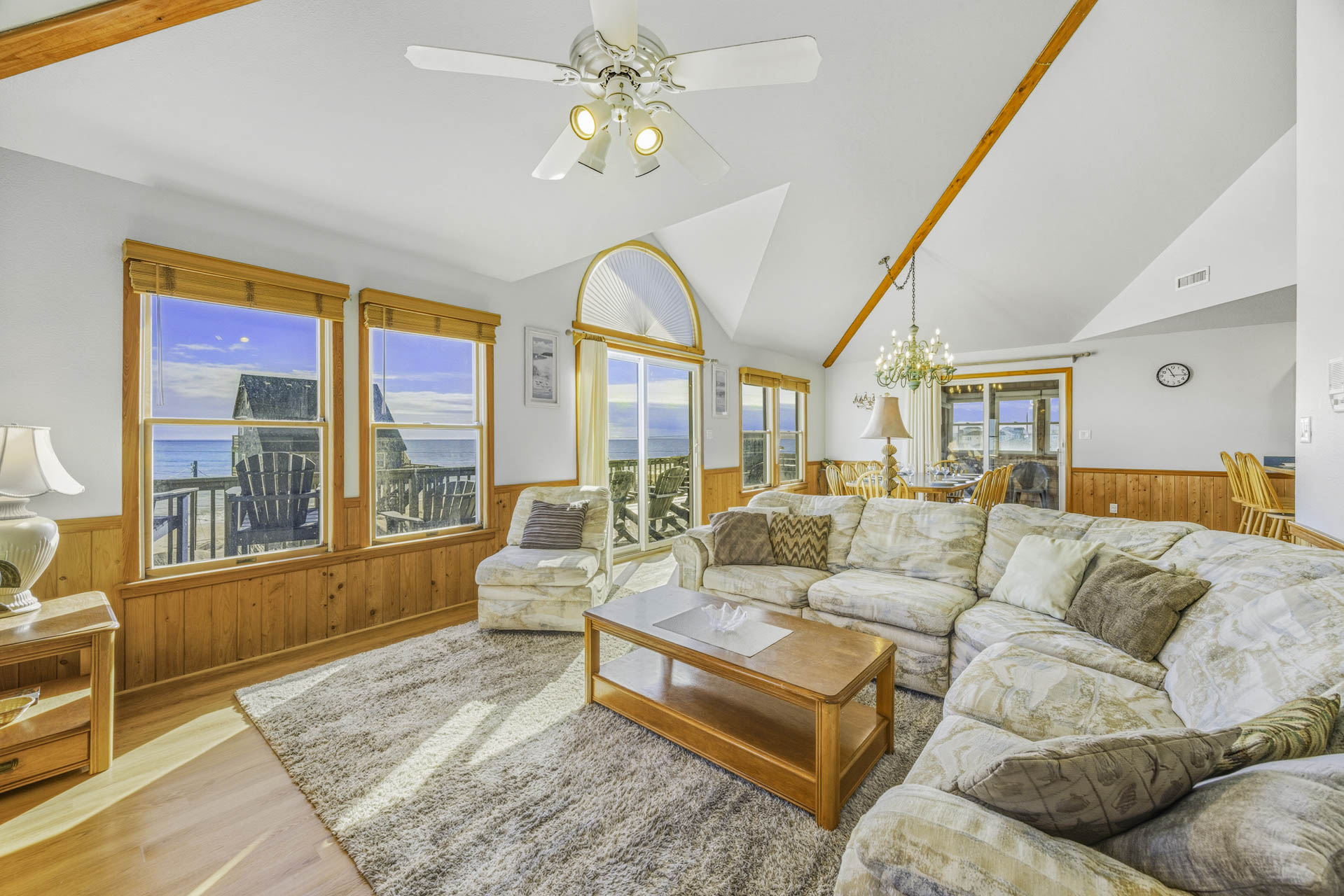 Surf Or Sound Realty 908 Crestview Winds Great Room 4