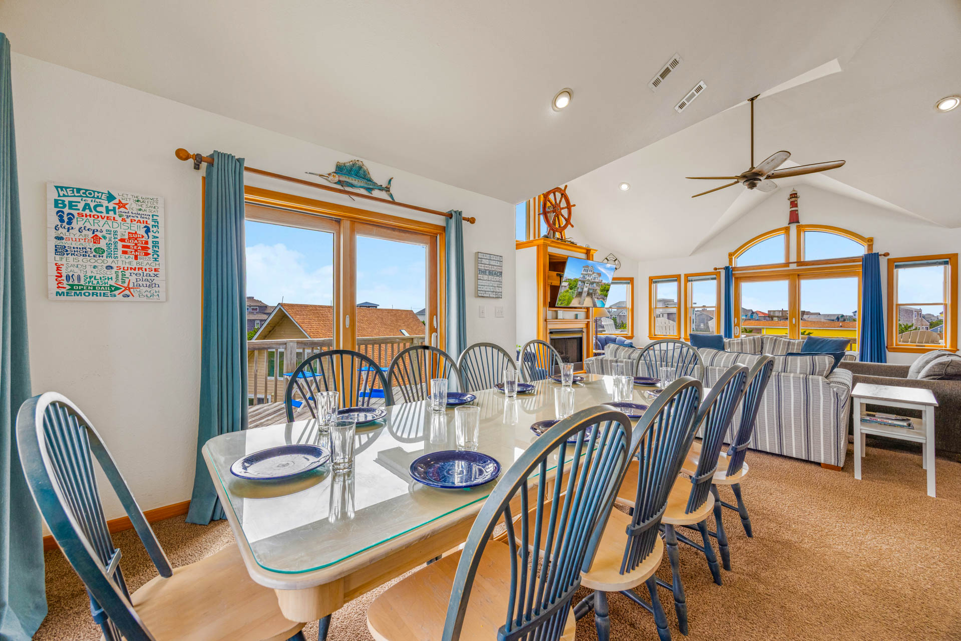 Surf Or Sound Realty 1260 Bangarang Beach House Dining Area 4