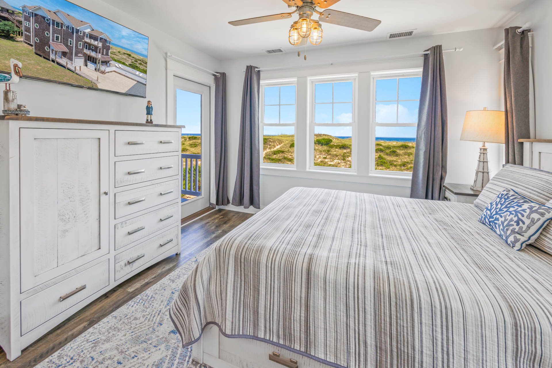 Surf Or Sound Realty 990 Dawn Treader Bedroom 2 3