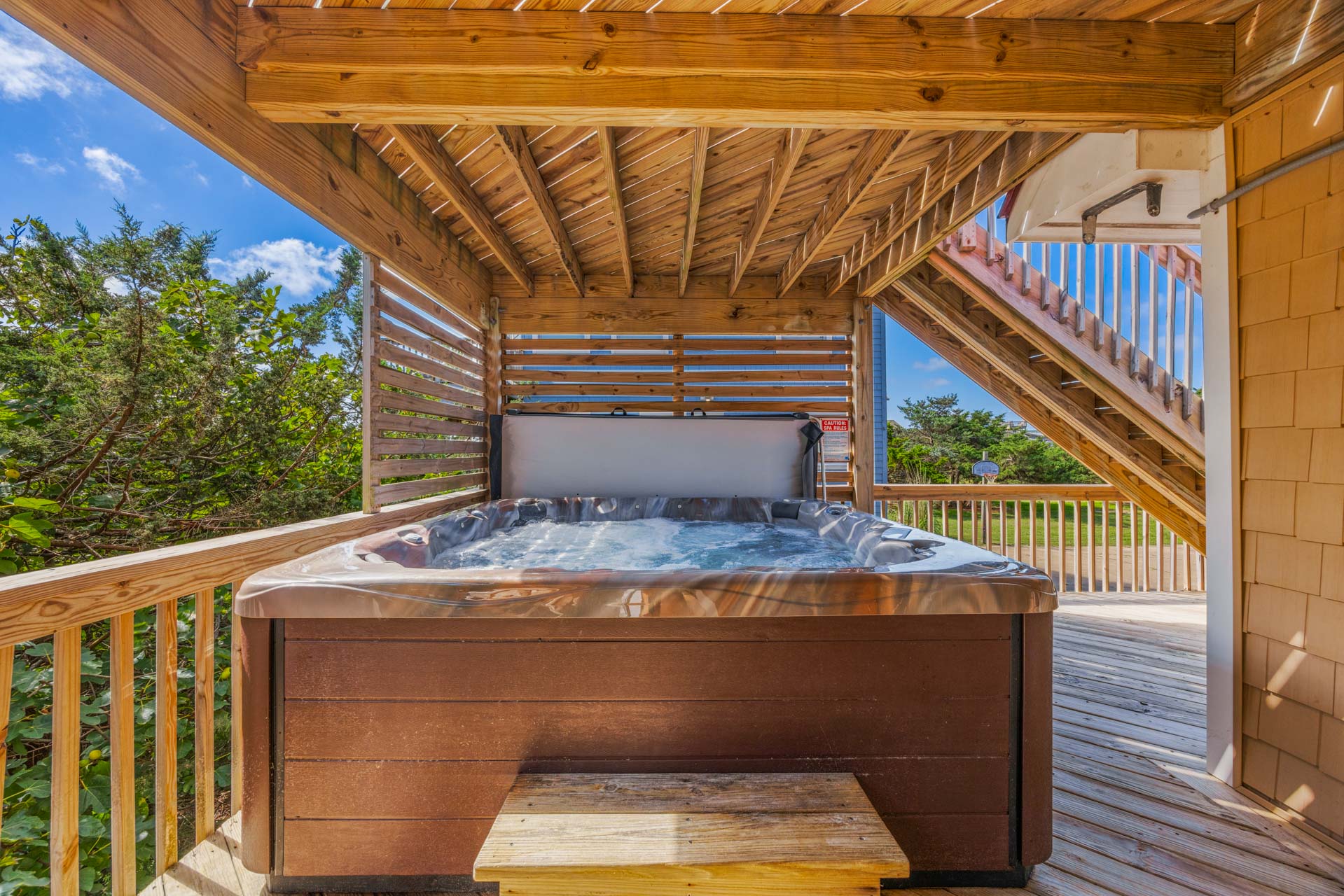 Surf Or Sound Realty 1258 Idle Minds Hot Tub 1