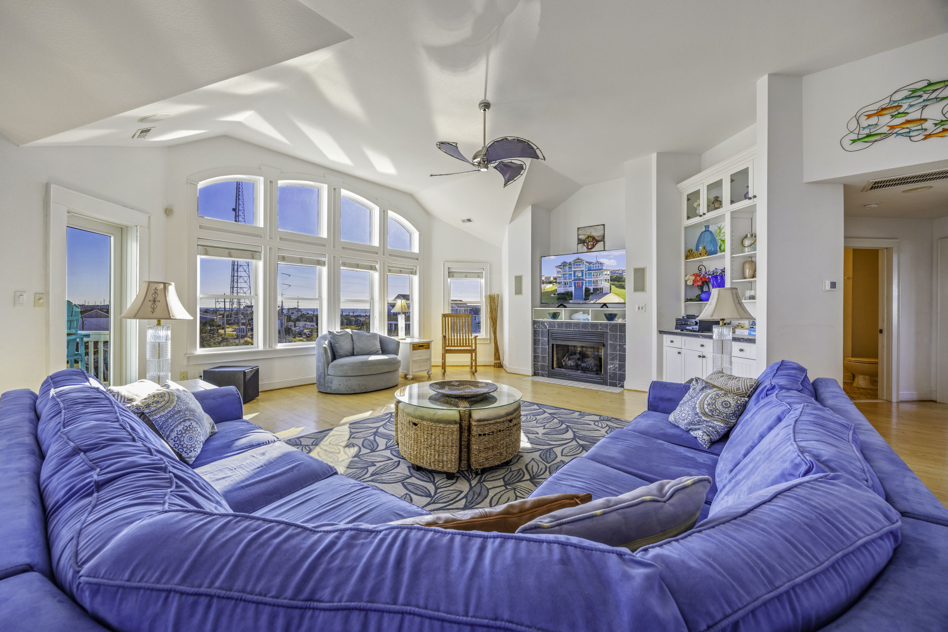 Surf Or Sound Realty 534 Peaceful Retreat Great Room 4