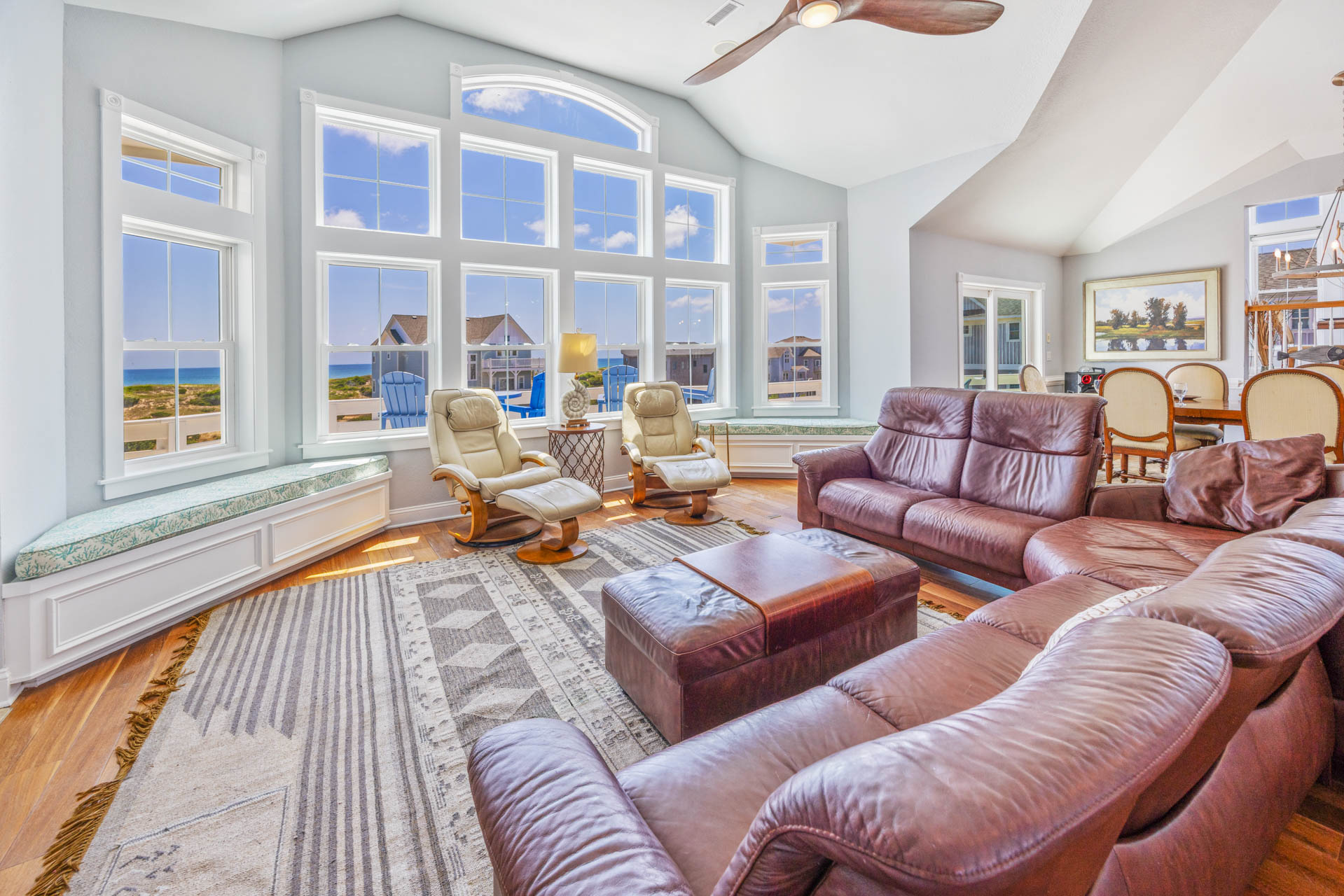 Surf Or Sound Realty 685 Shooting Star Great Room 2