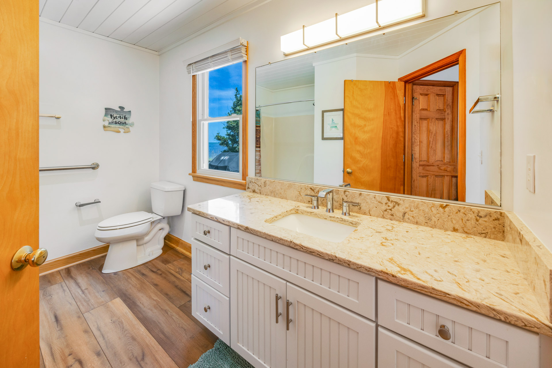 Surf Or Sound Realty 905 Paradise Point Bedroom 1 3