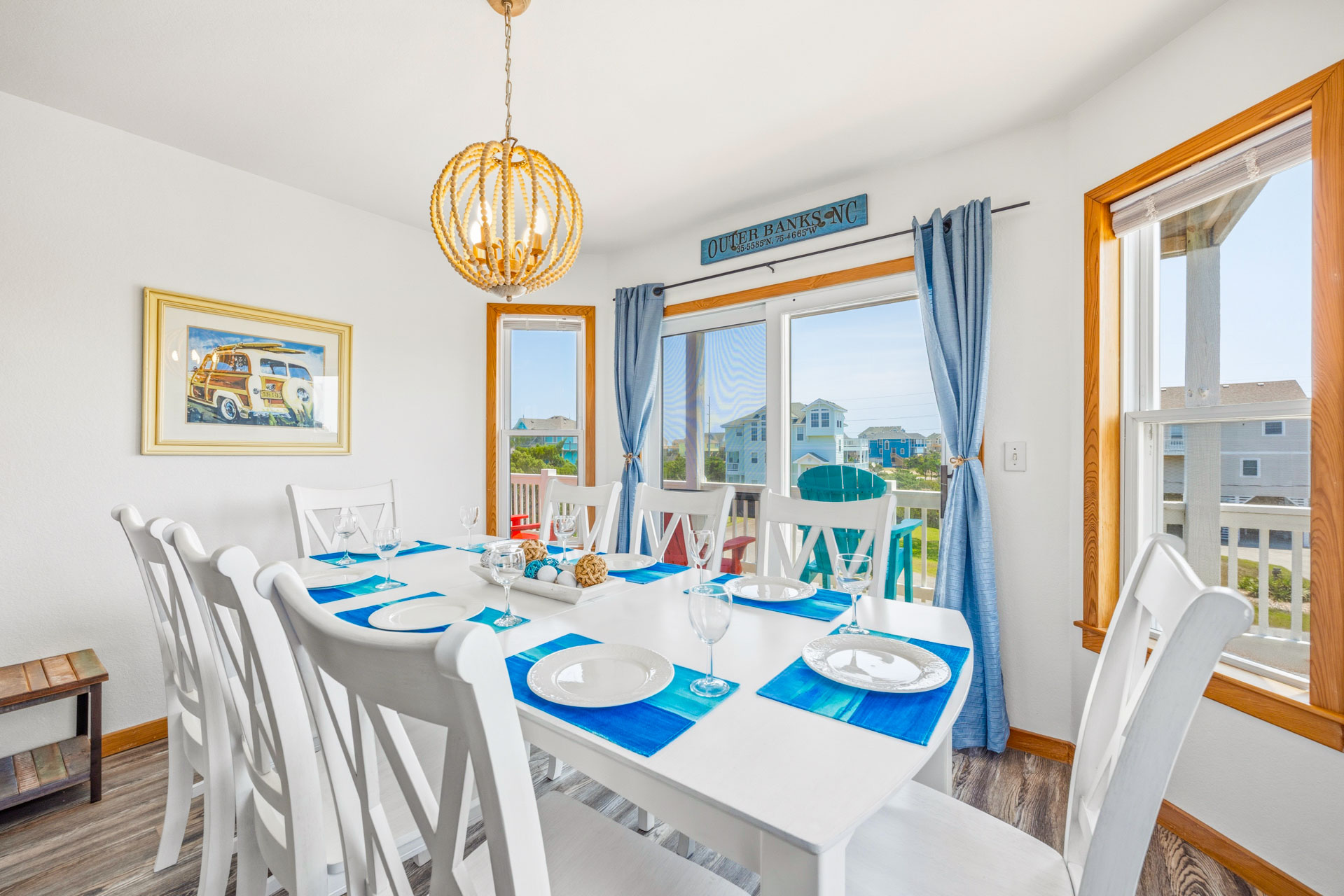 Surf Or Sound Realty 947 Creative Image Dining Area 2