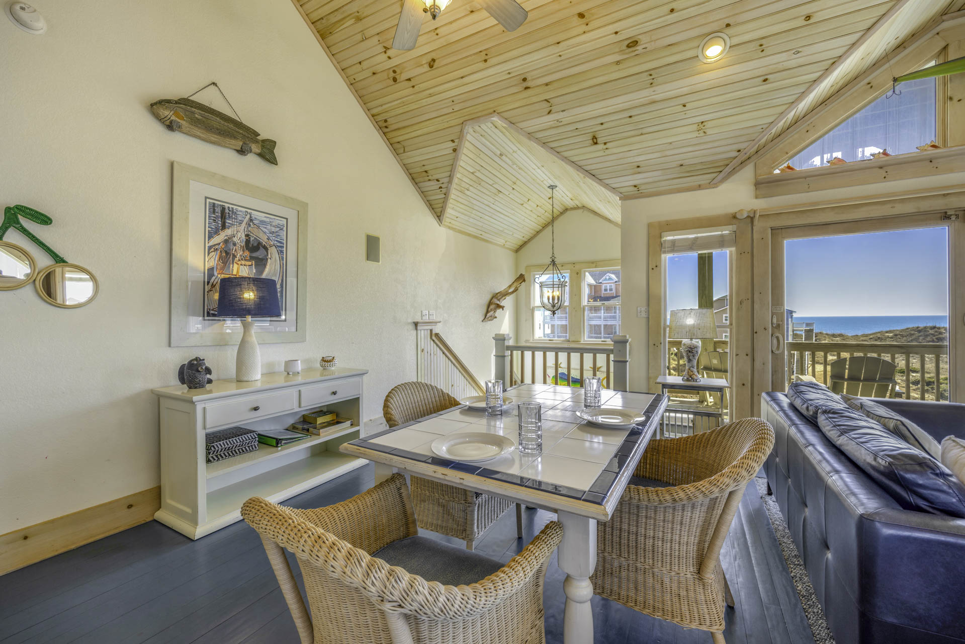 Surf Or Sound Realty 1232 Hatteras Memories Dining Area 1