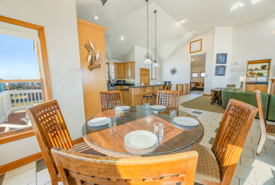 Surf Or Sound Realty 925 Southern Sol Dining Area 4