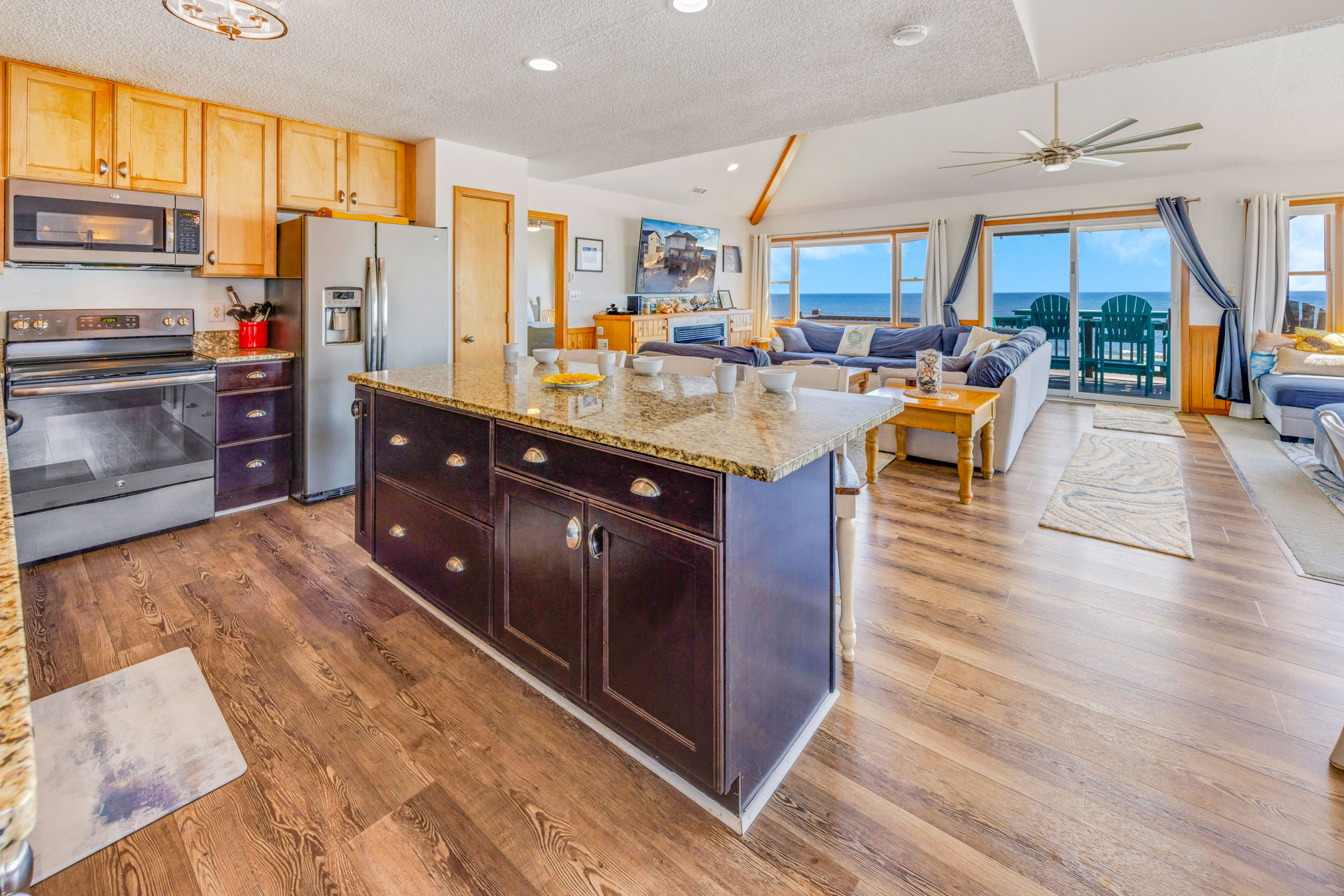Surf Or Sound Realty 637 Dream Come True II Kitchen 2