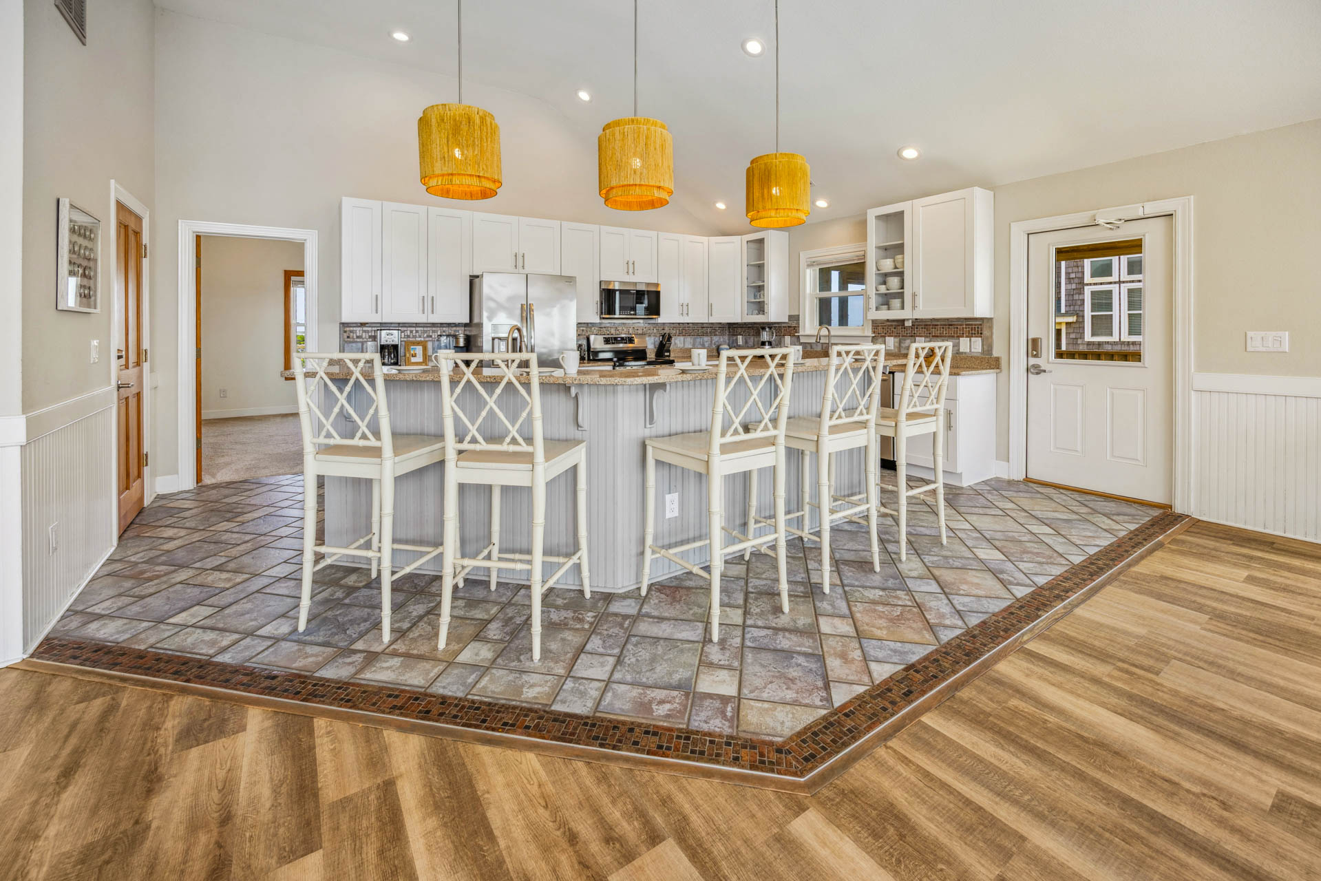 Surf Or Sound Realty 1065 Shorehouse Kitchen 6