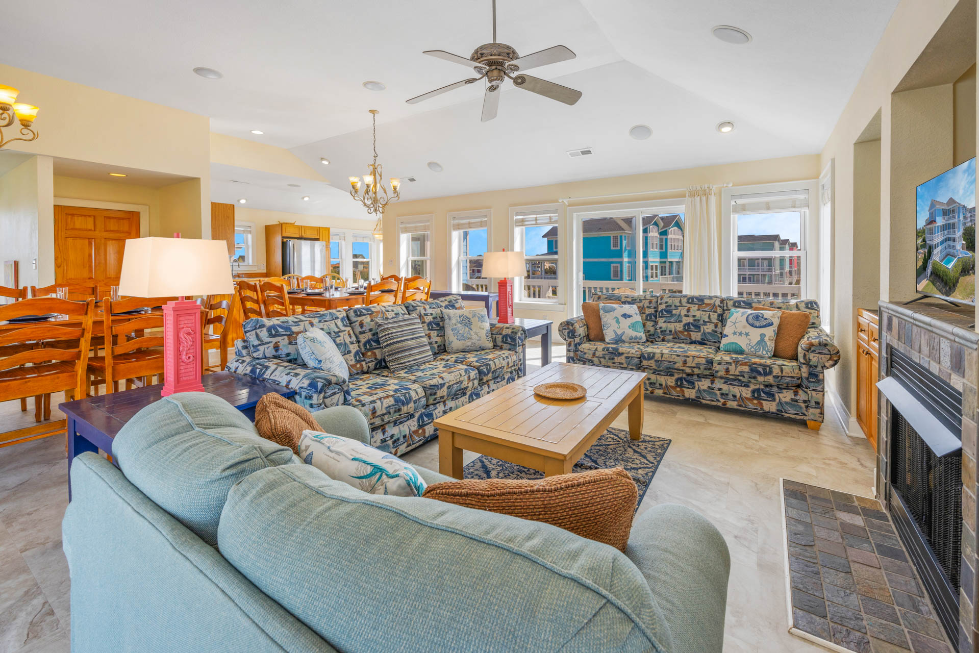 Surf Or Sound Realty 595 Tropical Paradise Great Room 1