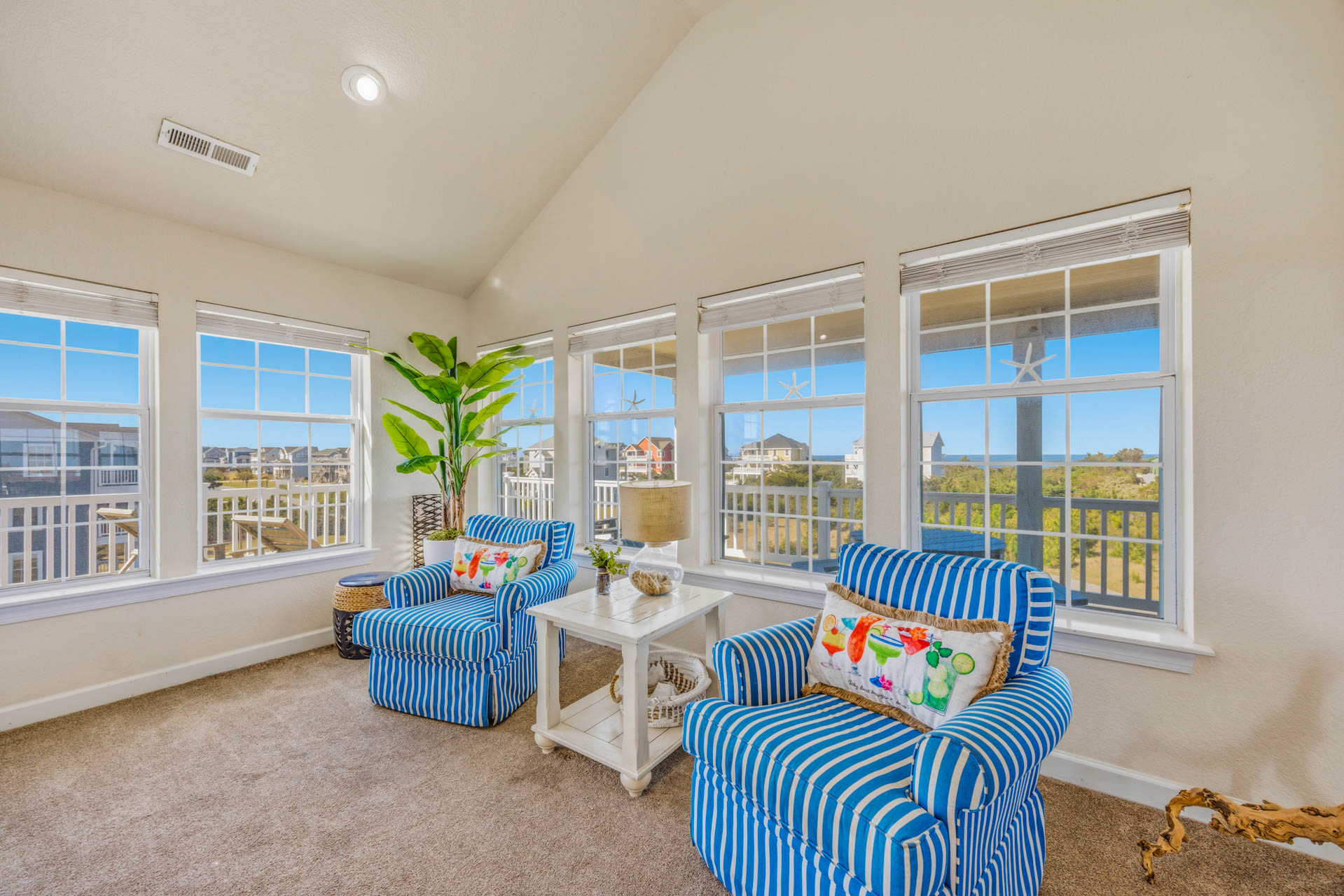 Surf Or Sound Realty 823 Sounds Good 2 Me Great Room 2