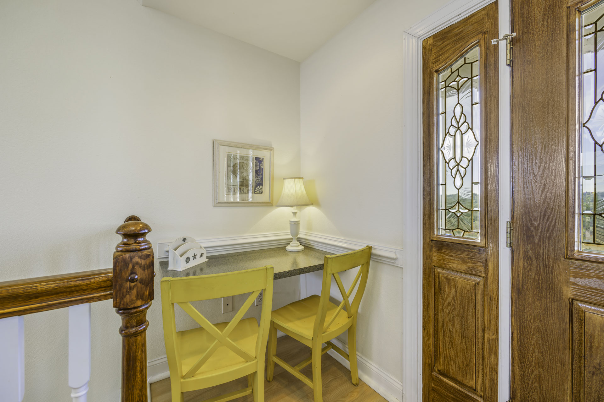 Surf Or Sound Realty 687 The Scotch Retreat Workstation