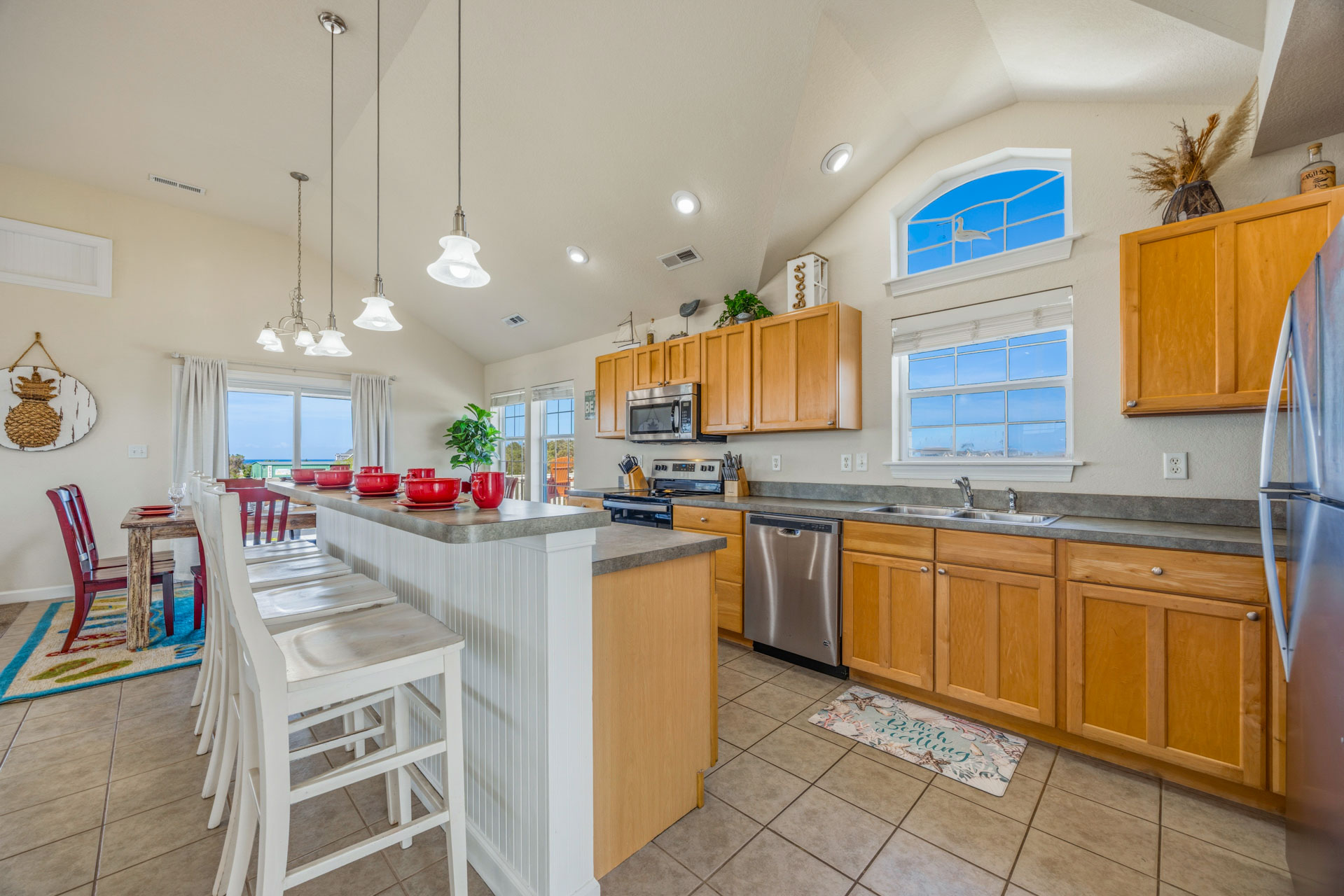Surf Or Sound Realty 823 Sounds Good 2 Me Kitchen 4