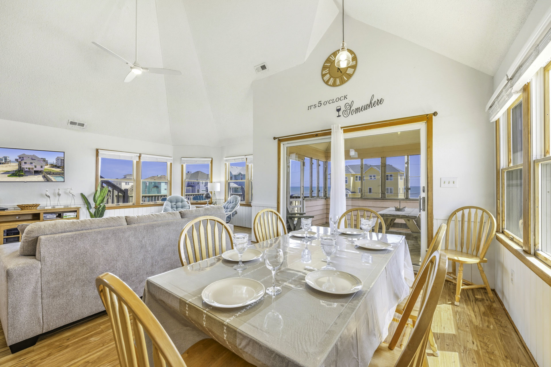 Surf Or Sound Realty 701 South Shore Dreams Dining Area 4