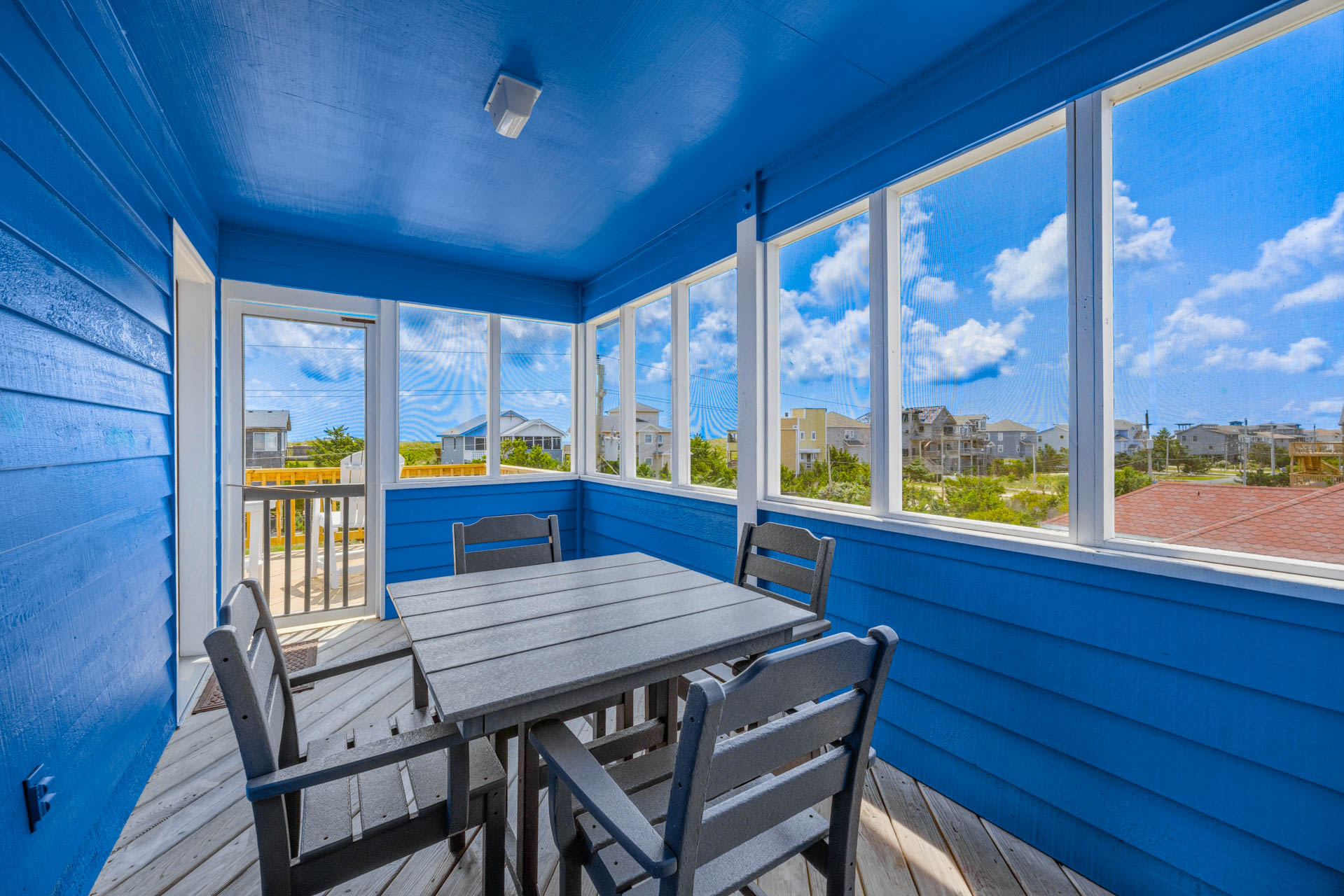 Surf Or Sound Realty 1245 Blue Wahoo Screened Porch
