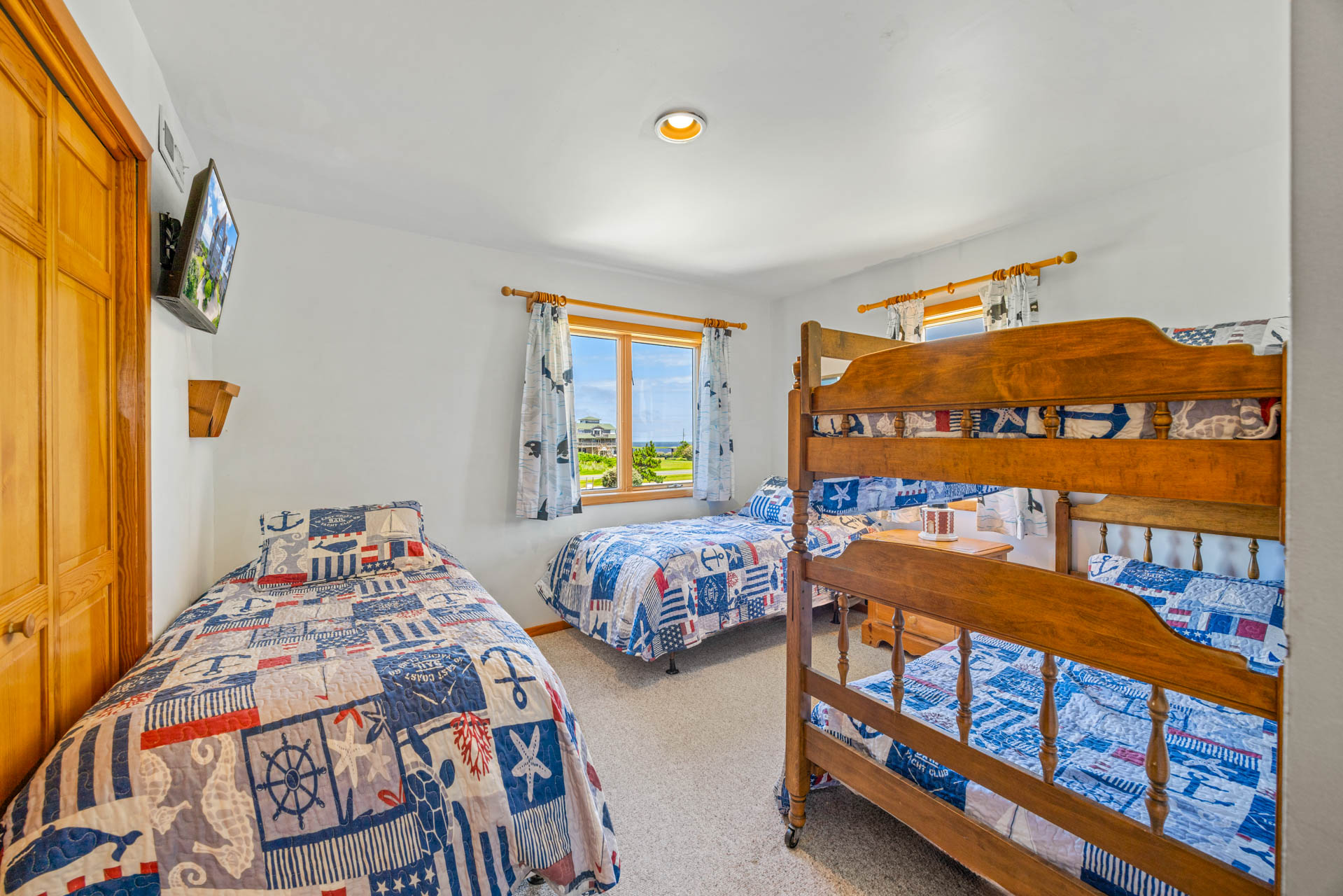Surf Or Sound Realty 766 Surf's Up Bedroom 4