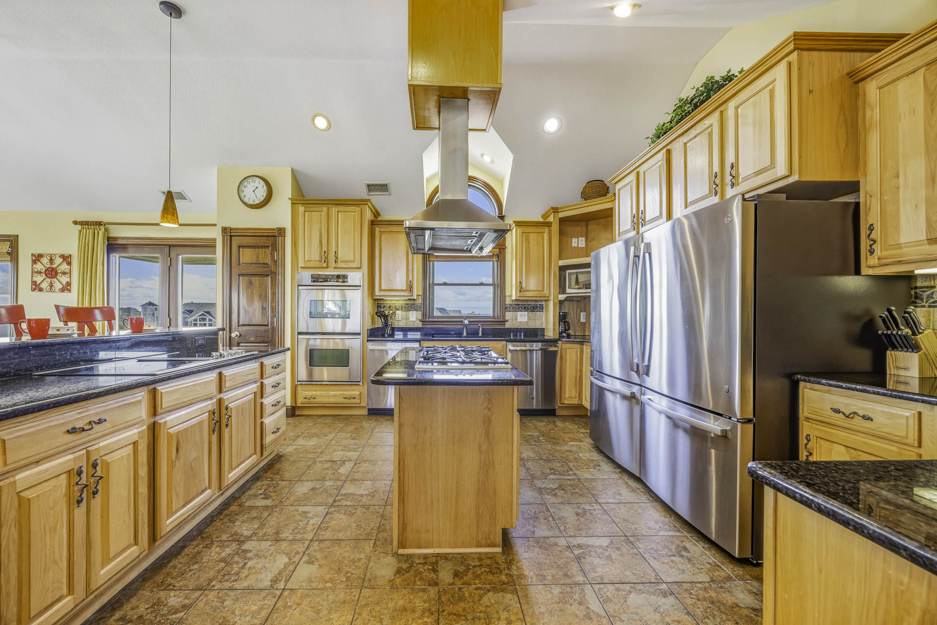 Surf Or Sound Realty 886 Jamman By The Sea Kitchen 4