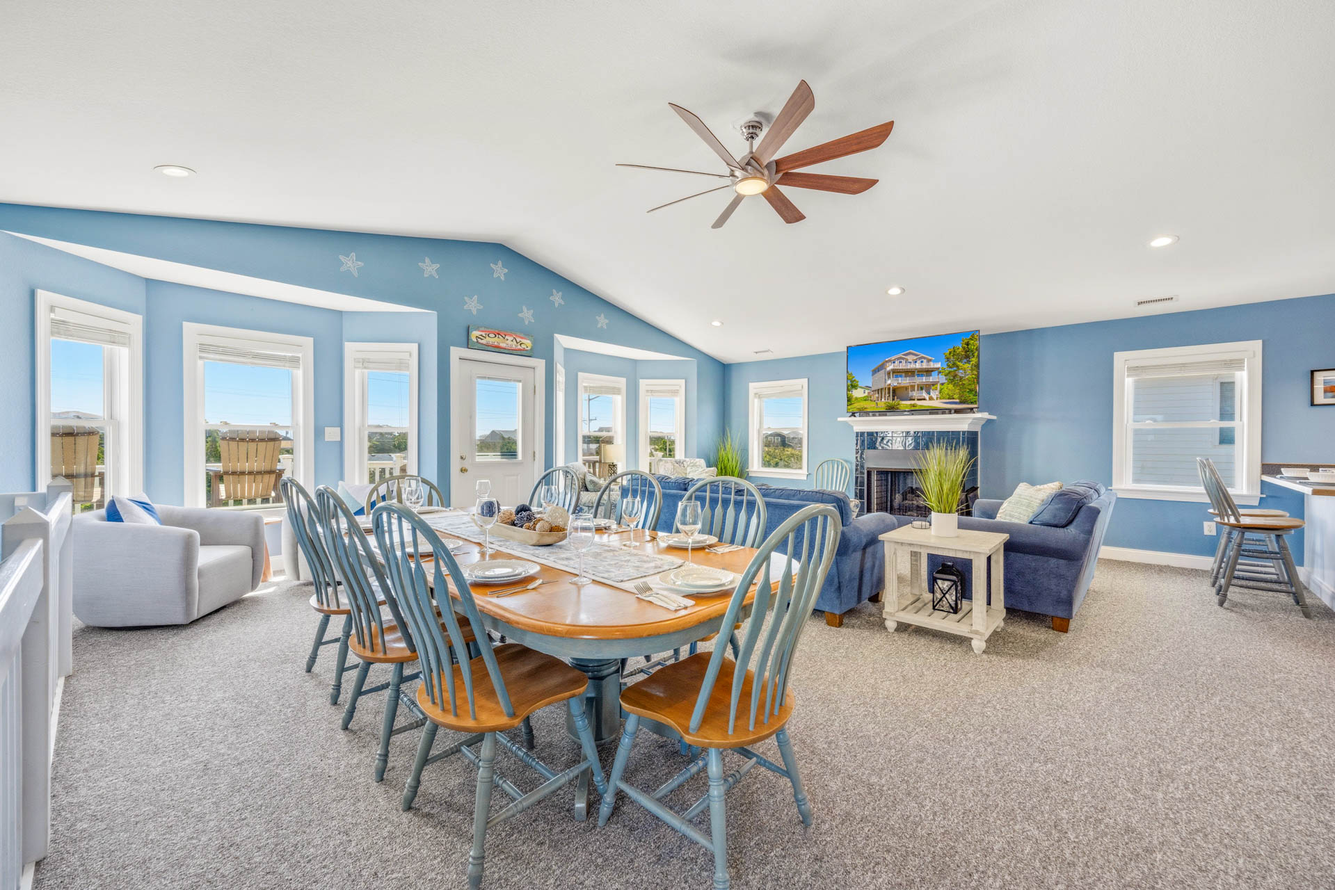 Surf Or Sound Realty 1249 Temptation Dining Area 1