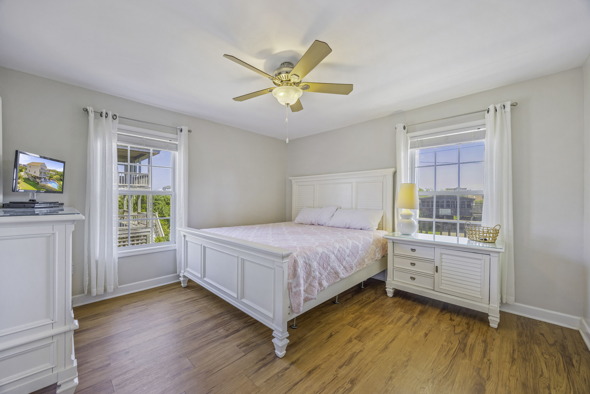 Surf Or Sound Realty 1236 Peace Of Paradise Bedroom 2 1