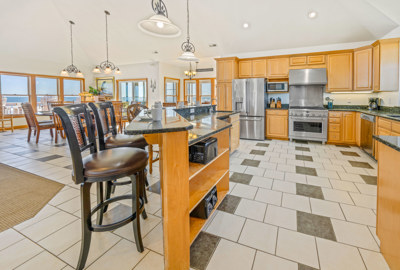 Surf Or Sound Realty 925 Southern Sol Kitchen 2