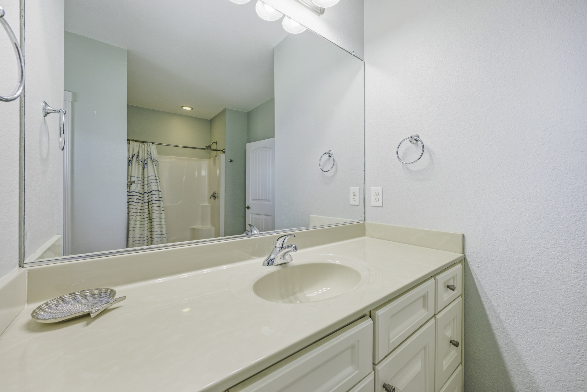 Surf Or Sound Realty 575 Rodanthe Paradise Bedroom 4 3