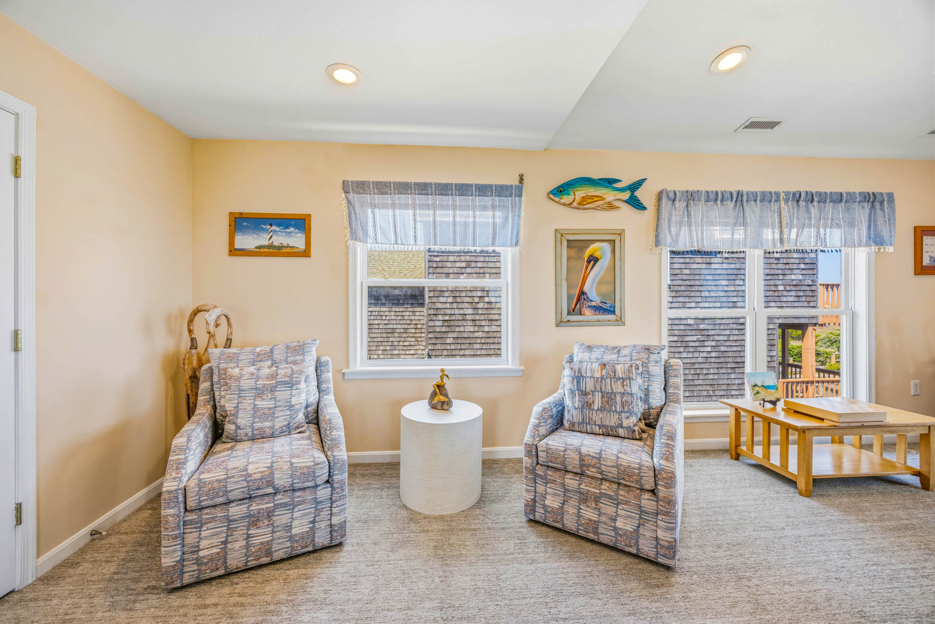 Surf Or Sound Realty 636 Changes In Attitude Avon Great Room 9
