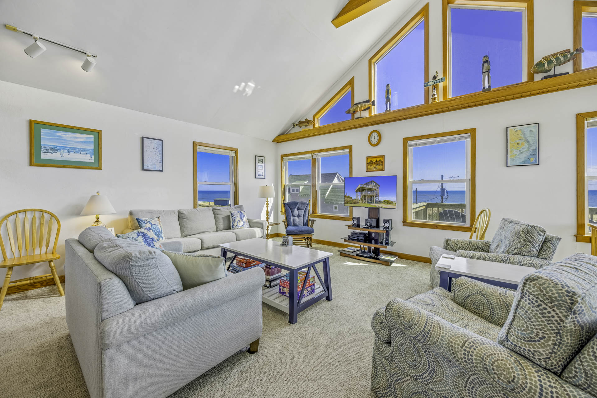 Surf Or Sound Realty 1100 Makin Waves Great Room 3