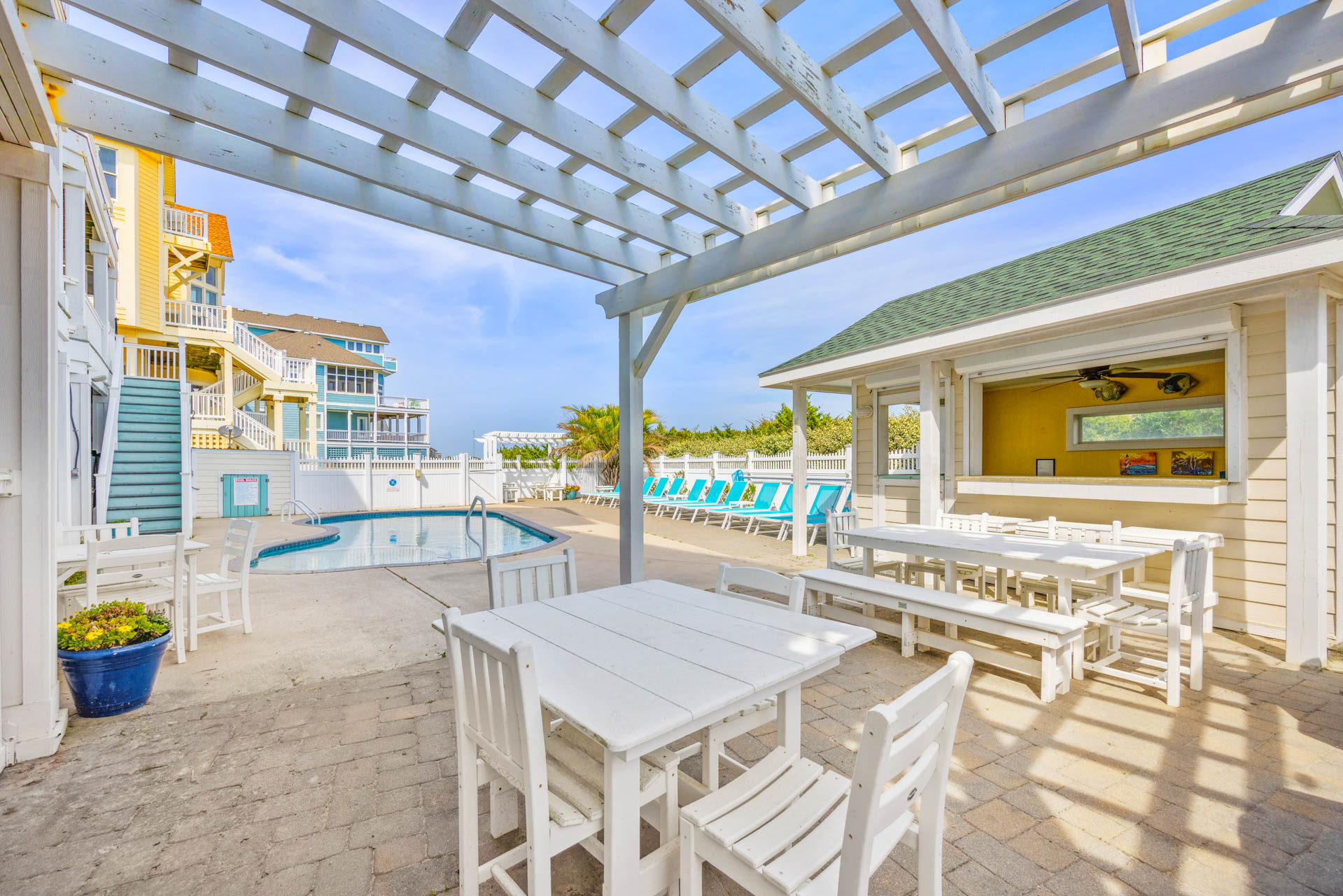 Surf Or Sound Realty 333 Bramasole Pool Area 9