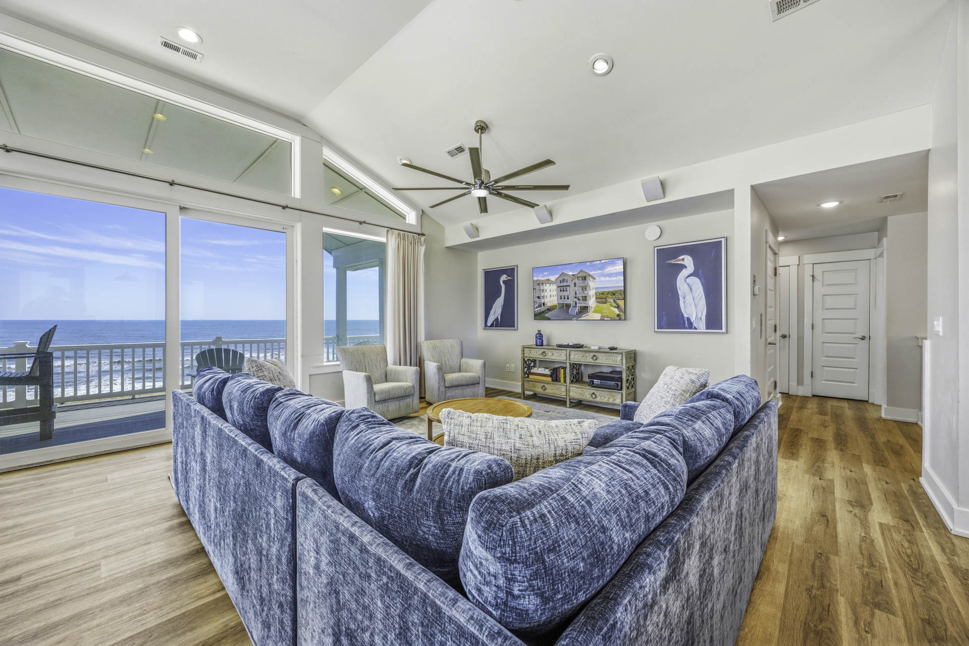 Surf Or Sound Realty 1217 Aqua Sol Great Room 2