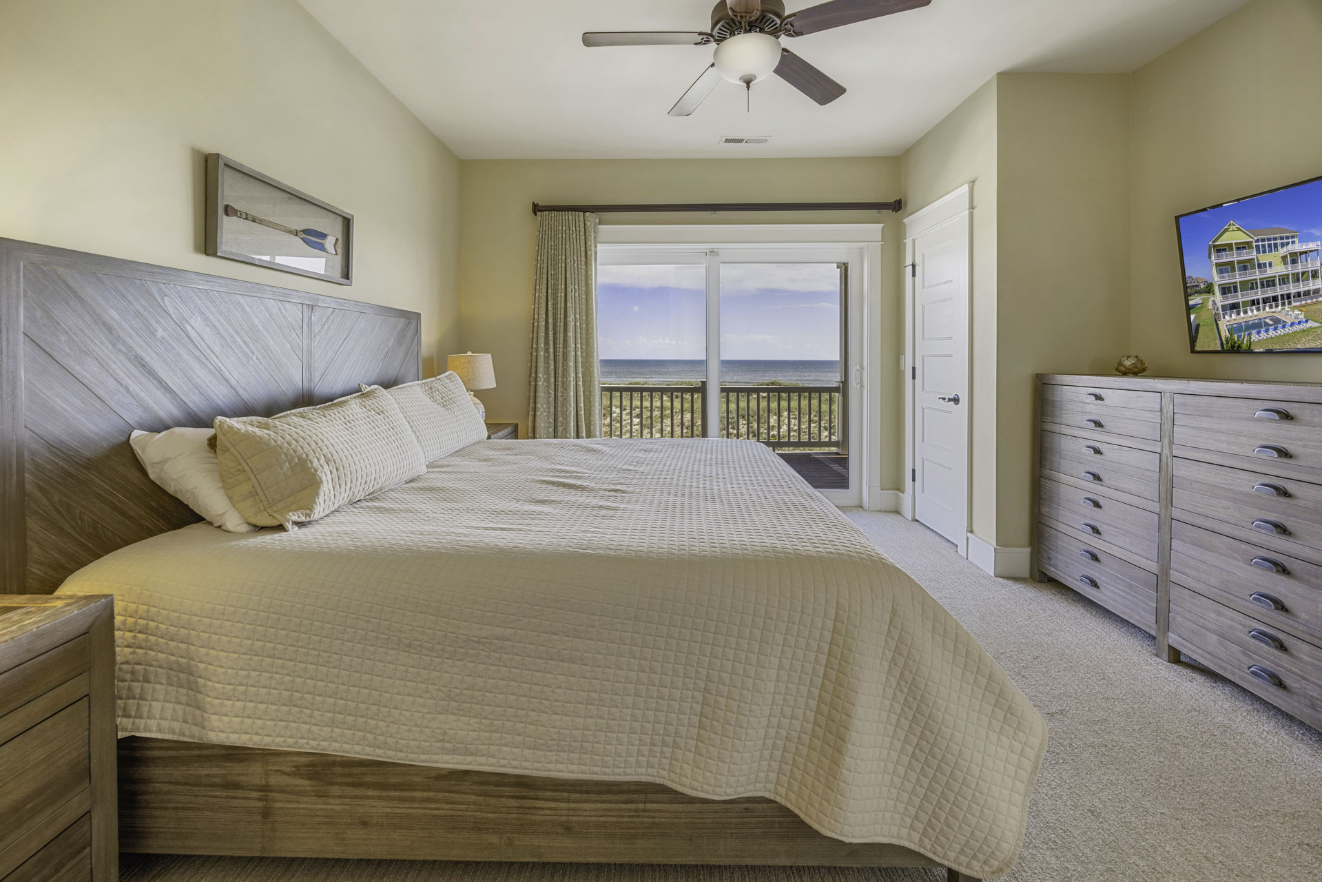 Surf Or Sound Realty 836 Hatteras Grander Bedroom 6 2