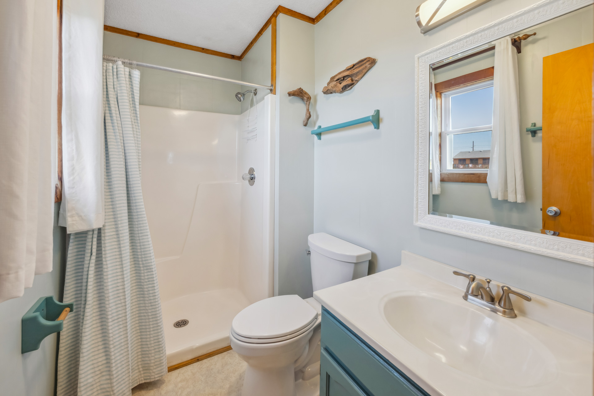 Surf Or Sound Realty 1119 Beach Jam'n Bedroom 4 3