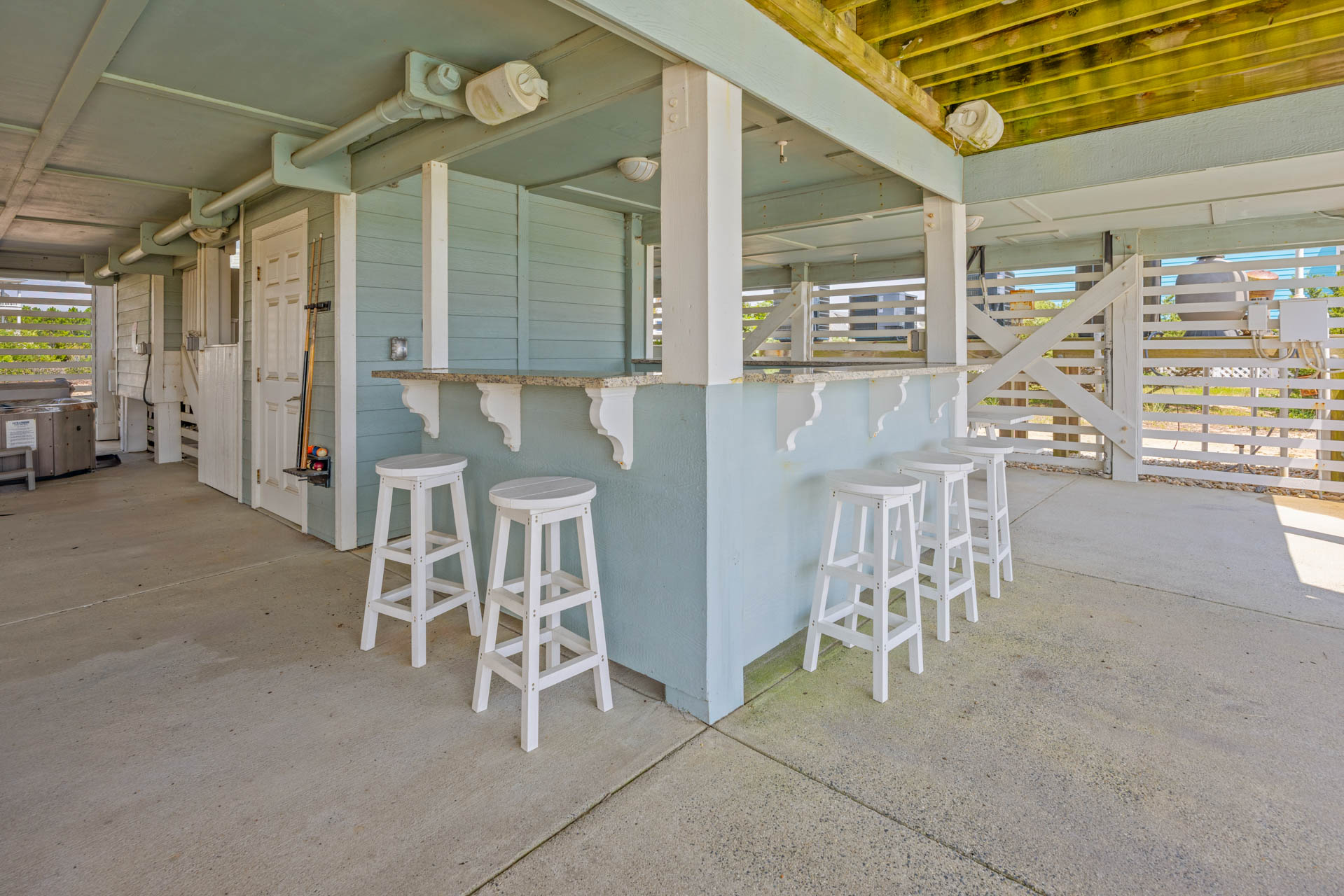 Surf Or Sound Realty 778 Time Out Patio 2